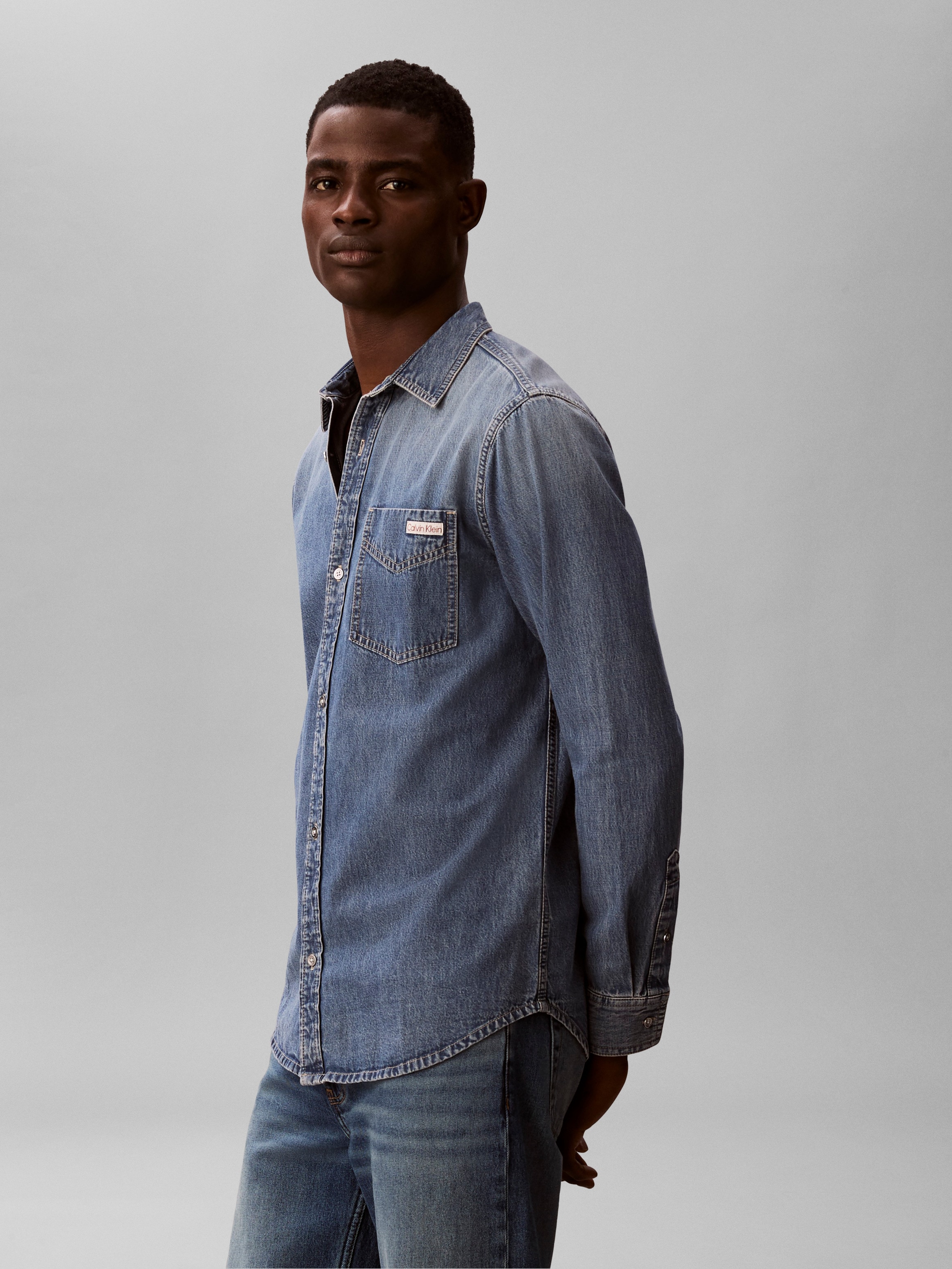 Calvin Klein Jeans Chemise en jean »VINTAGE INDIGO« Regular fit mit Rundhalsausschnitt