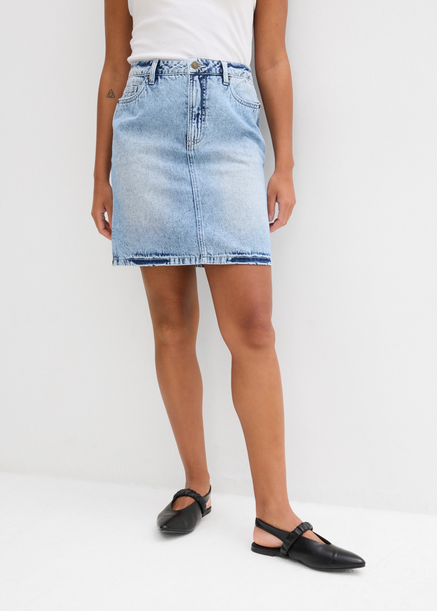bonprix Jupe en jean regular fit, mit hinterem Schlitz, aus Baumwolle