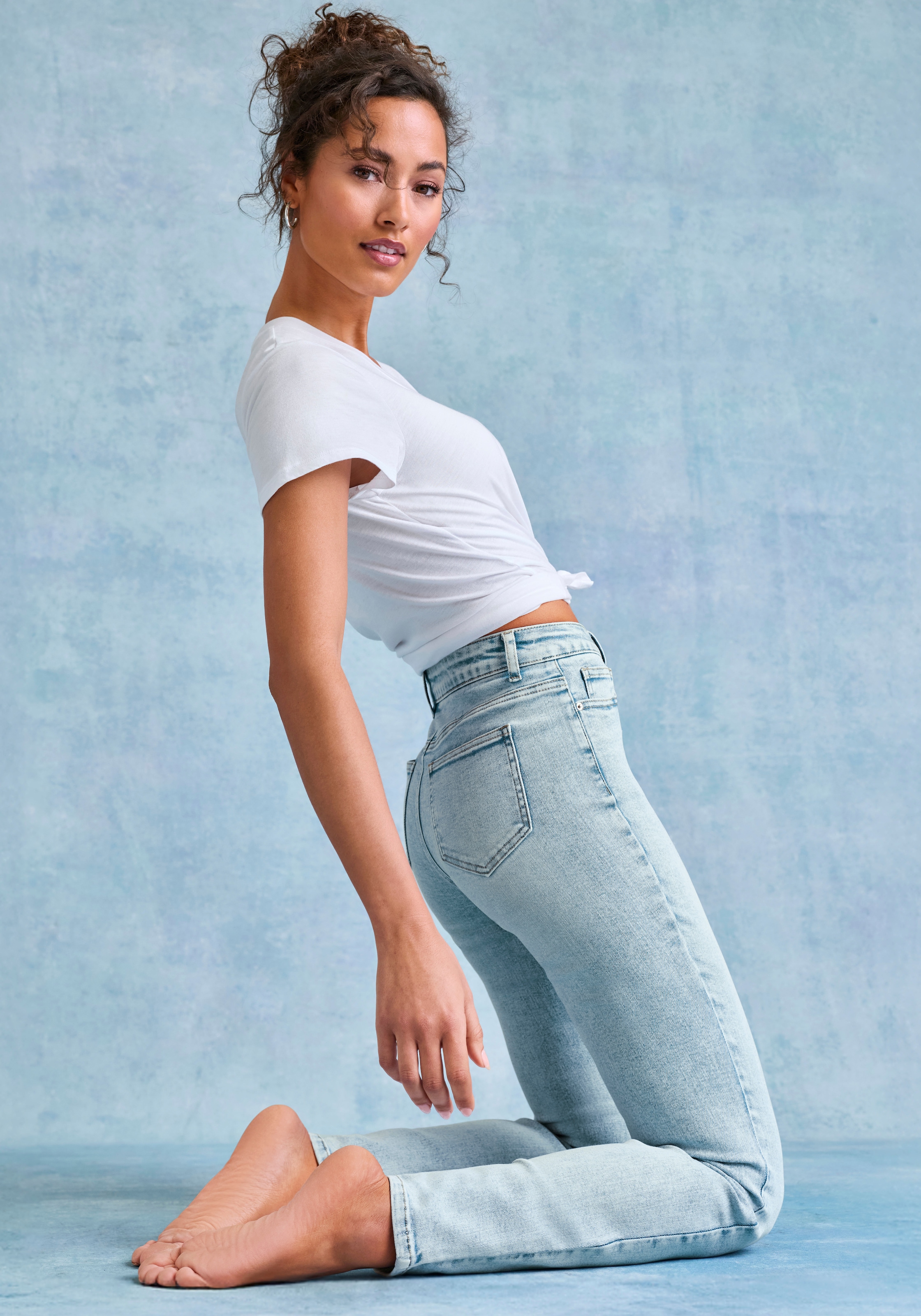 French Connection Skinny-fit-Jeans »mit Used-Waschung und klassischem 5-Pocket-Design« schmale Beinform, Röhrenjeans, Stretchjeans, elastisches Material
