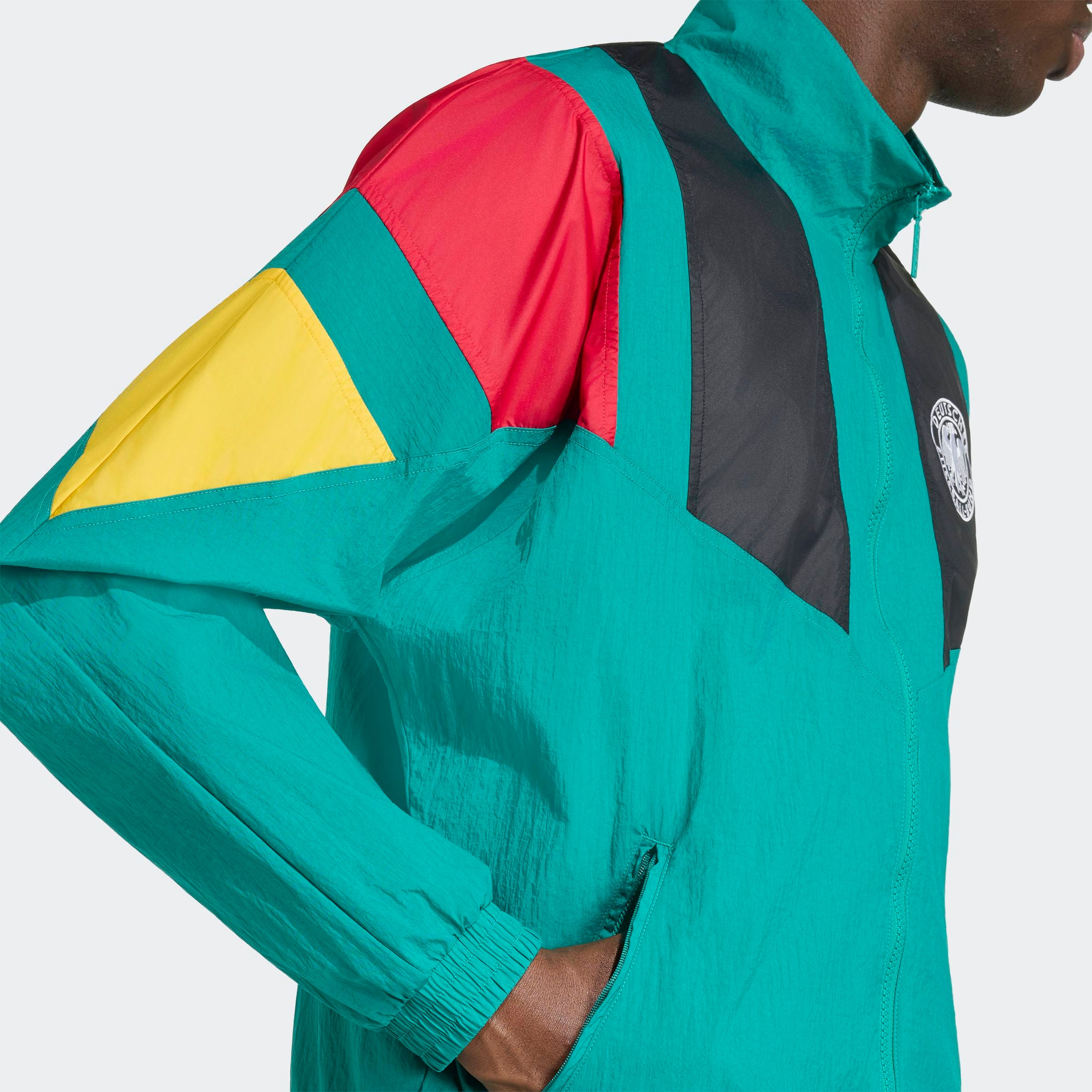 adidas Performance Veste d'entraînement »DEUTSCHLAND EQT« avec col montant, coupe ample, avec fermeture éclair