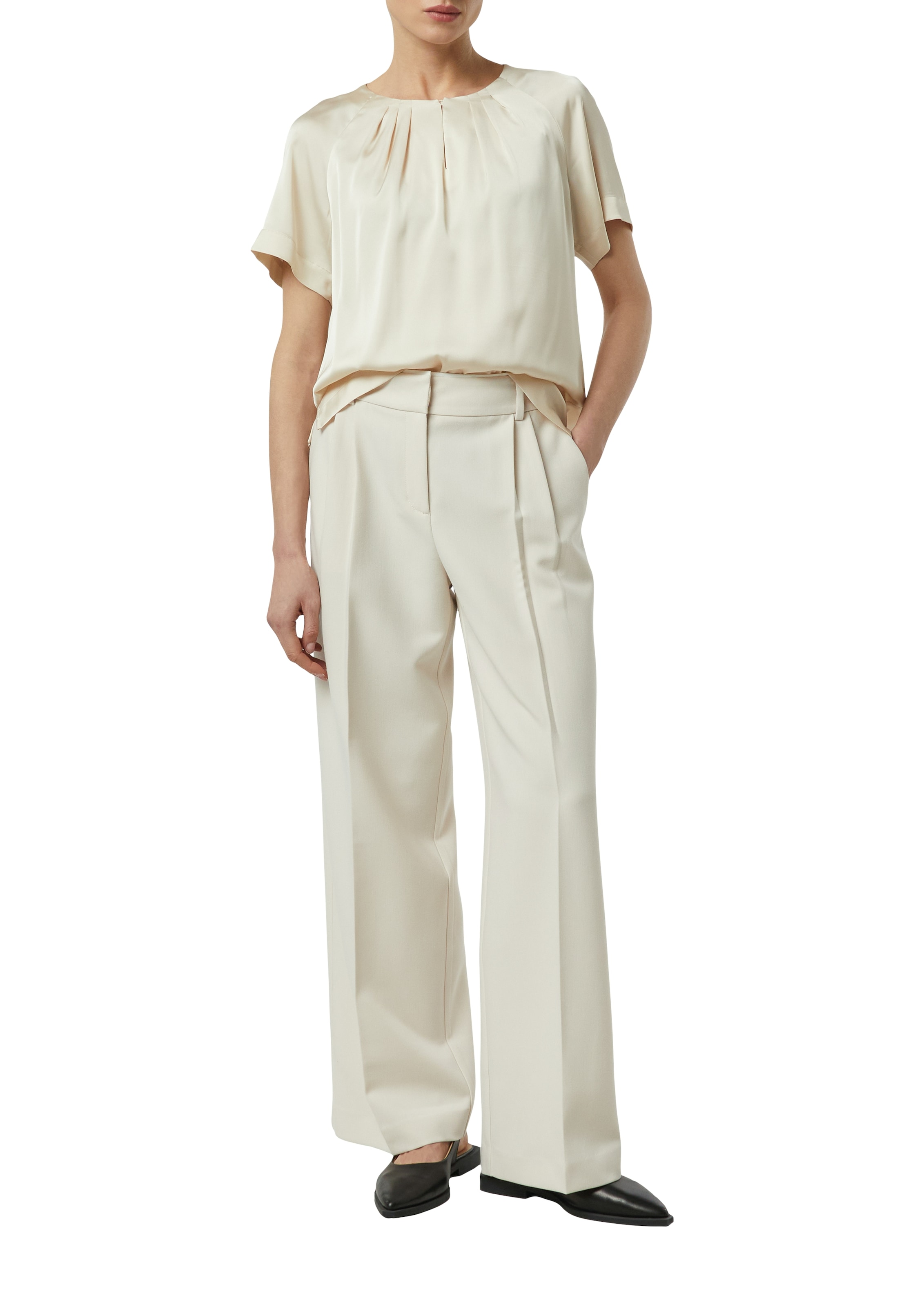 Comma Chemisier à chemise mit gerafftem Kragen und Cut-out