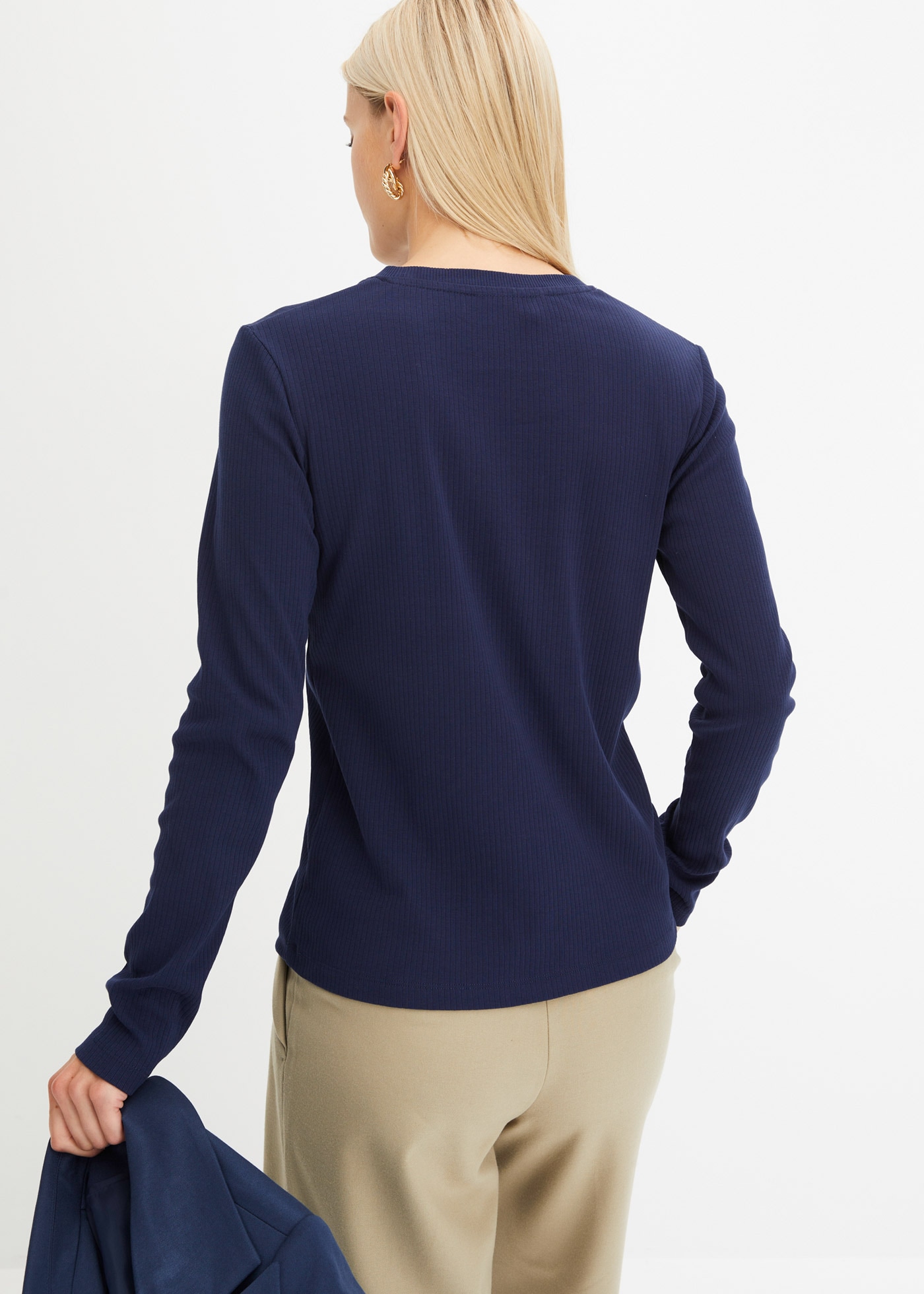 bonprix T-shirt à manches longues »Geripptes Langarmshirt aus reiner Baumwolle« coupe slim fit, sans col, en coton pur, uni
