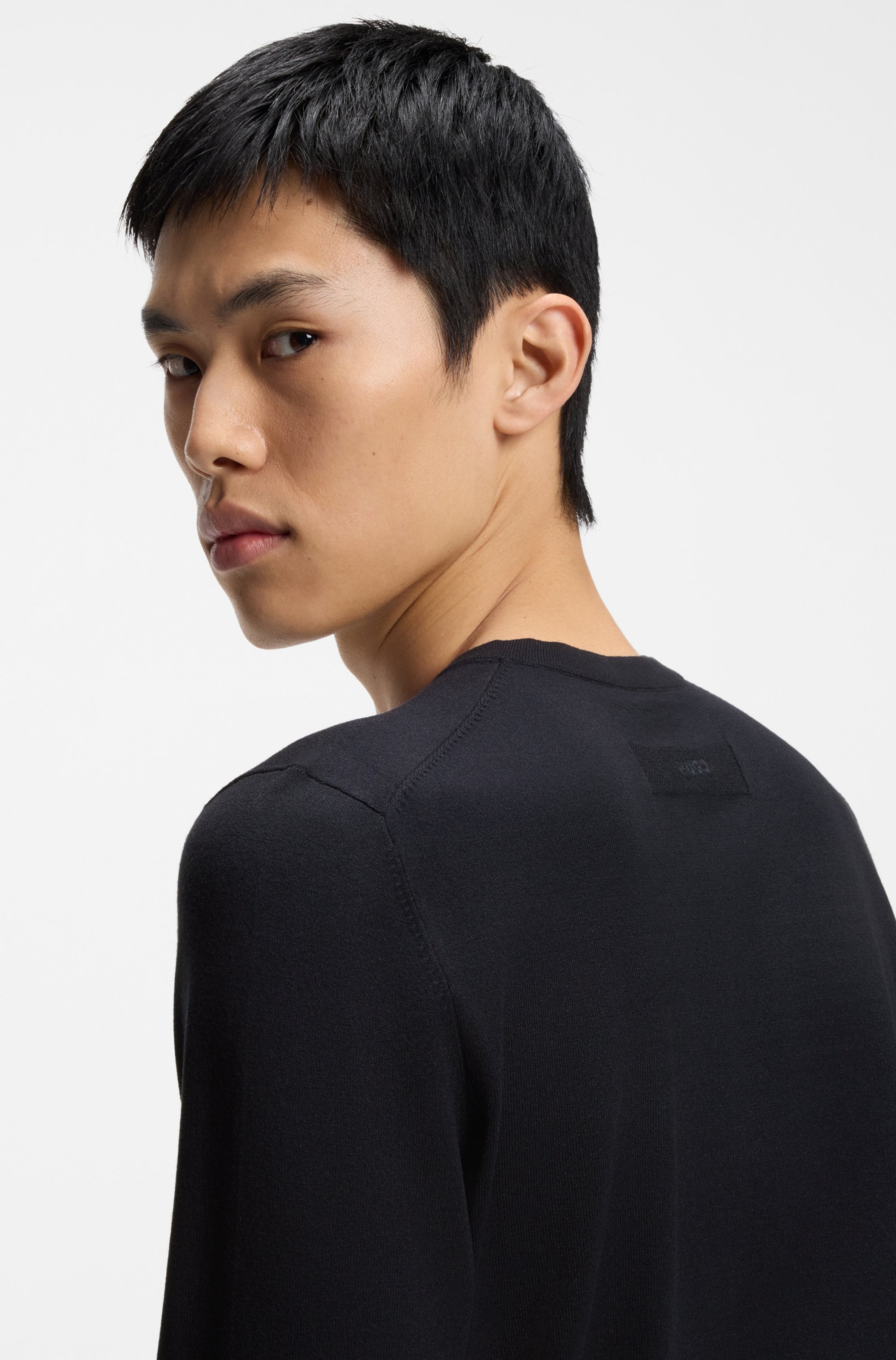 HUGO Pull en tricot »San Cody« Rundhalsausschnitt, Viskosemix, Regular Fit