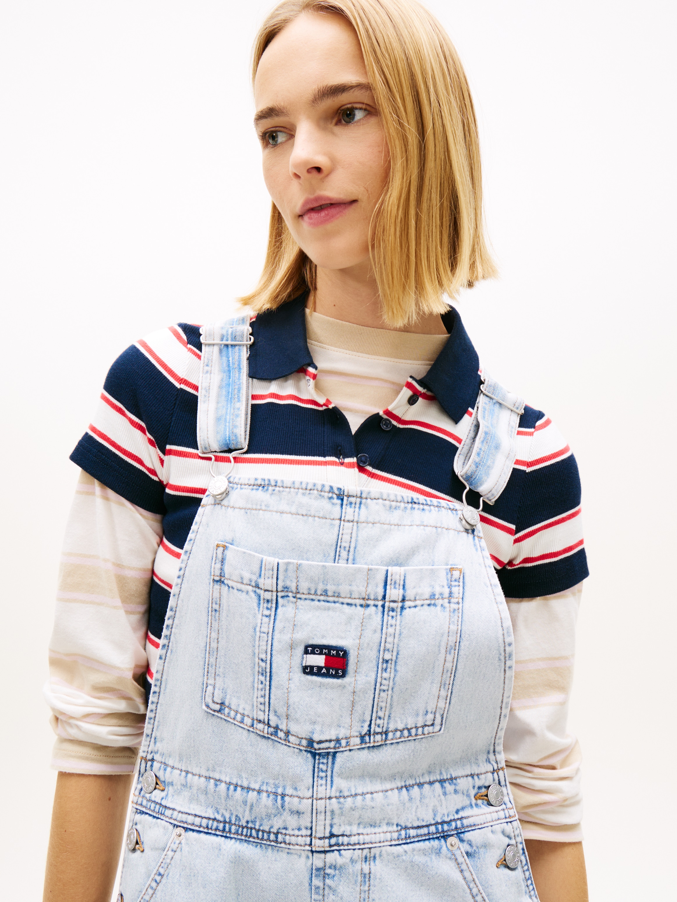 Tommy Jeans Combinaison courte »MIA DUNGAREE SHORT EXT BJ6014« design salopette décontracté