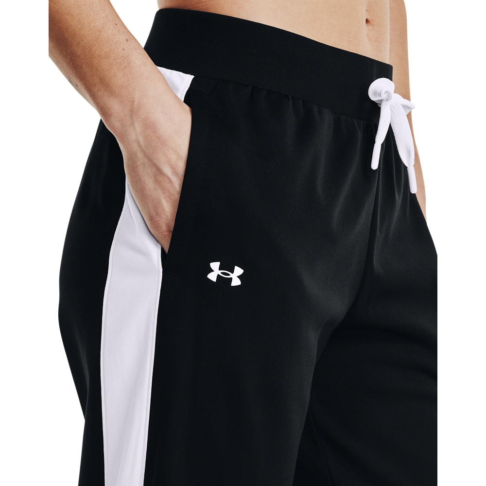 Under Armour® Trainingsanzug »TRICOT TRACKSUIT« für vielseitige Aktivitäten, leichtes Material, pflegeleicht
