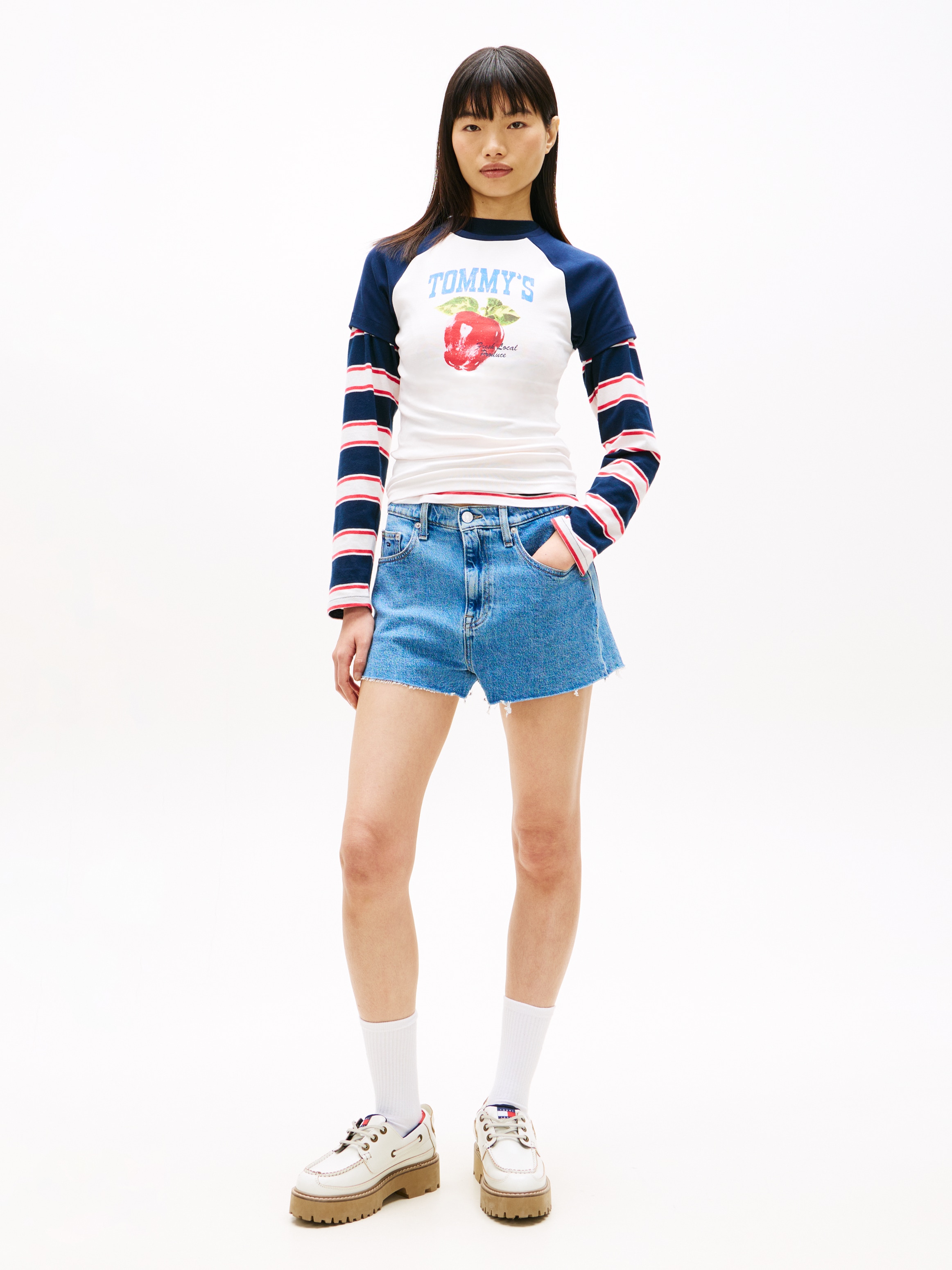 Tommy Jeans Short en jean »HOT PANT BJ4138« taille haute, authentique lavage stone