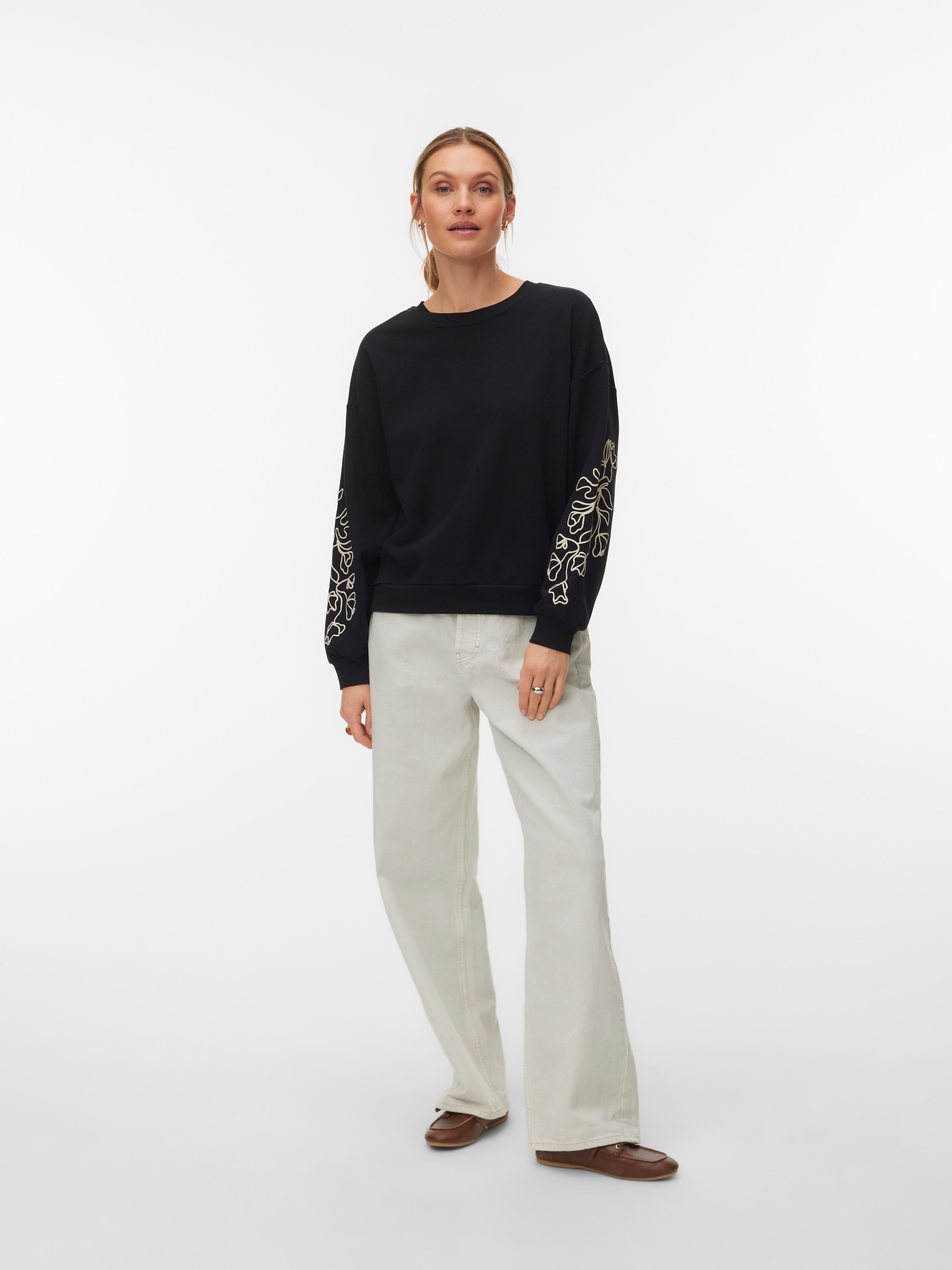 Vero Moda Sweat-shirt »VMLADA L/S O-NECK SWEATSHIRT JRS BTQ«, mélange coton, coupe régulière

