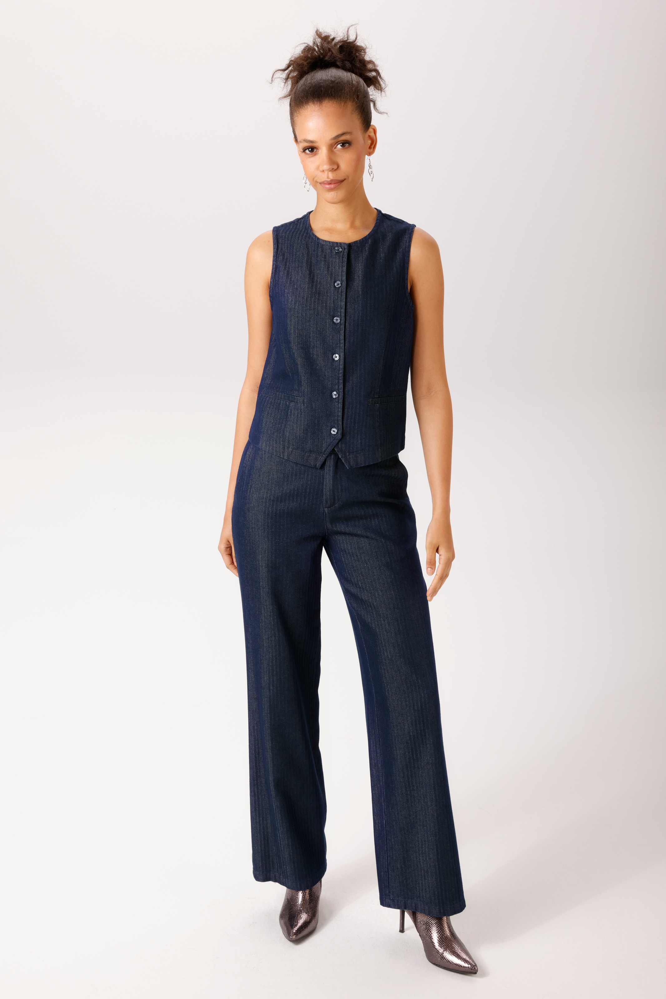 Aniston CASUAL Jeans droit en denim structuré et doux - NOUVELLE COLLECTION