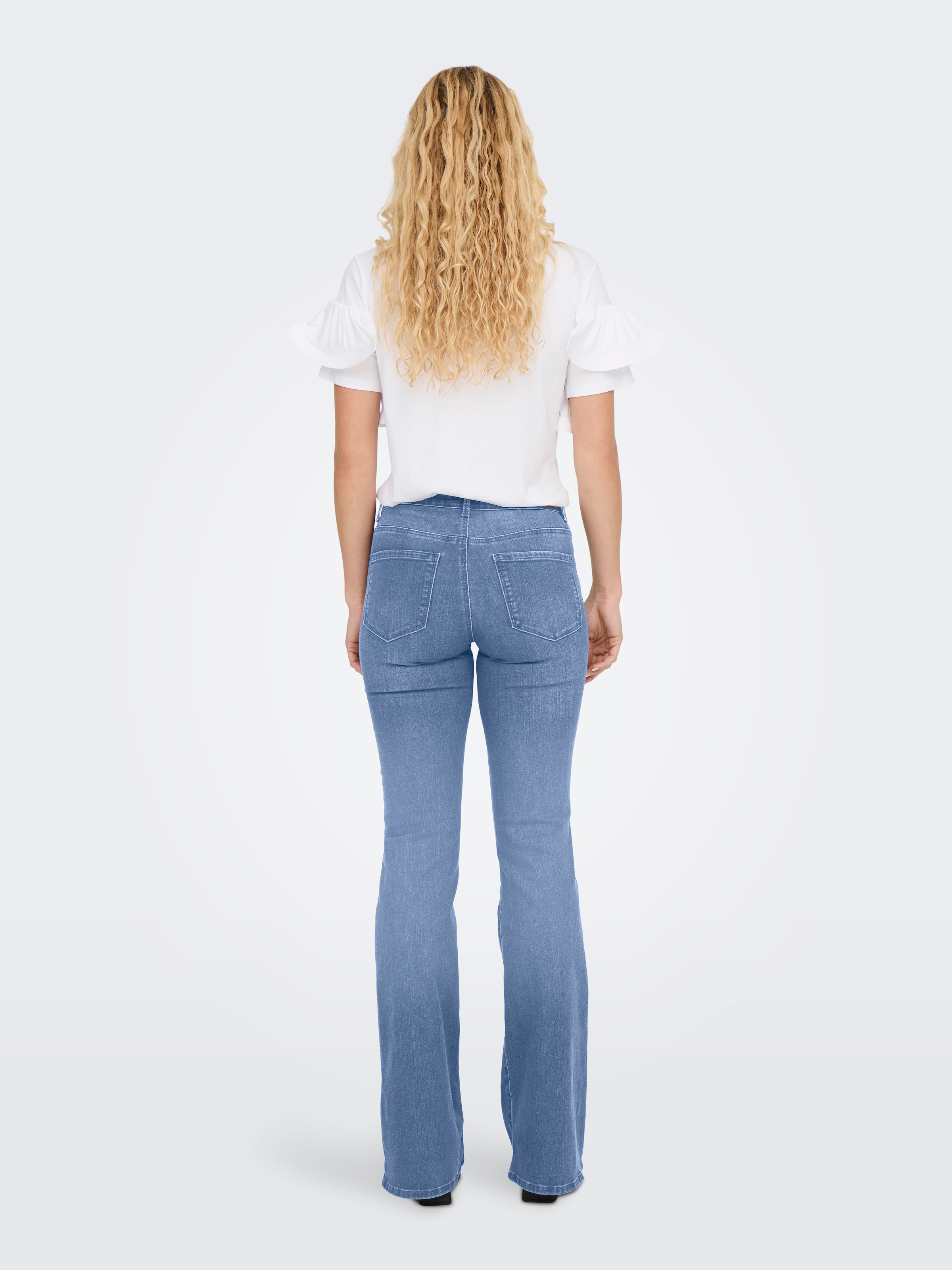 ONLY Bootcut-Jeans »ONLLUSH MW RETRO FLARED DNM« Materialmix, bootcut fit, Regular Waist, 
Retro-Fit