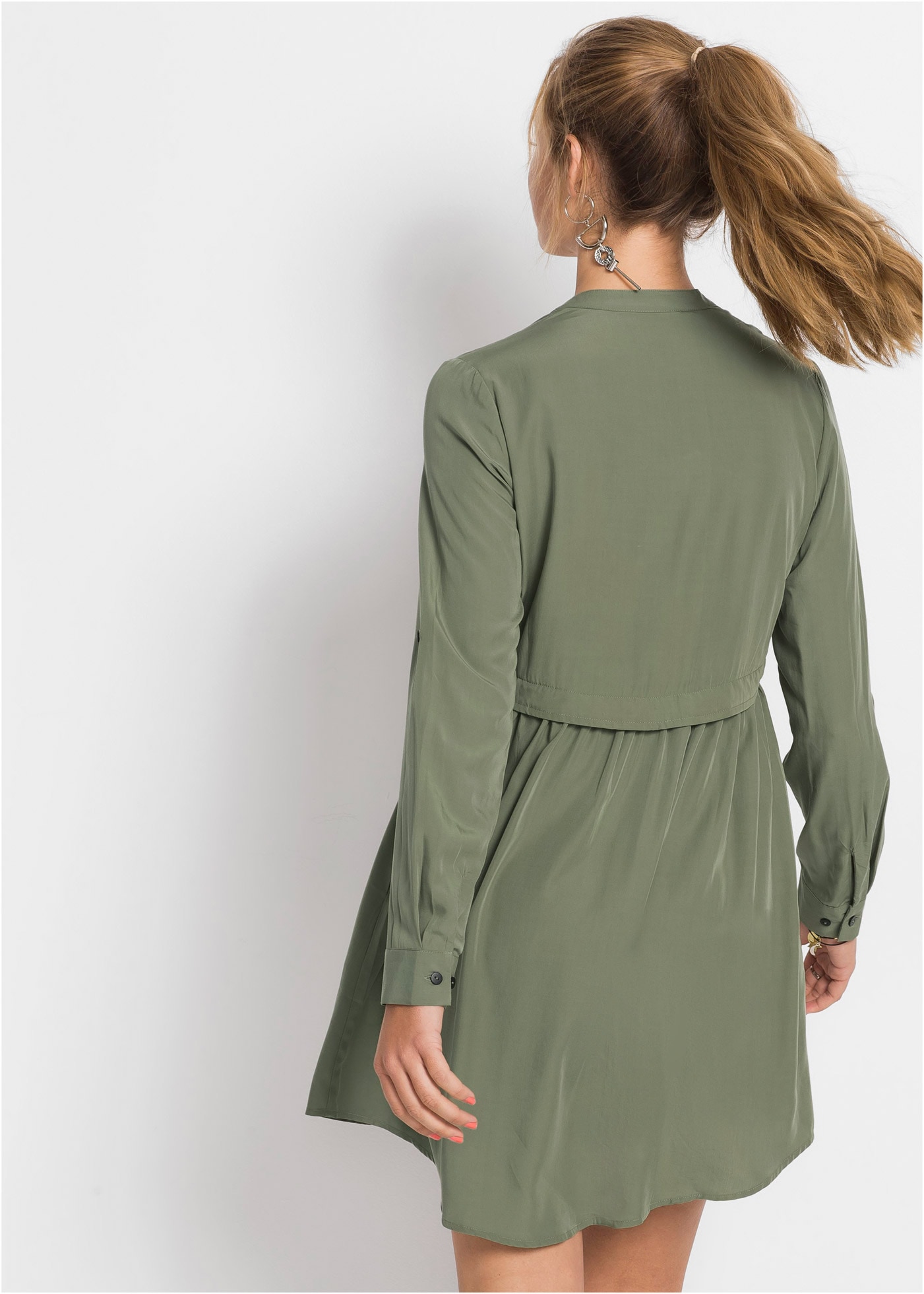 bonprix Robe chemisier mit langem Arm und Riegel-Knopf-Element, mit kontrastfarbigem Einsatz