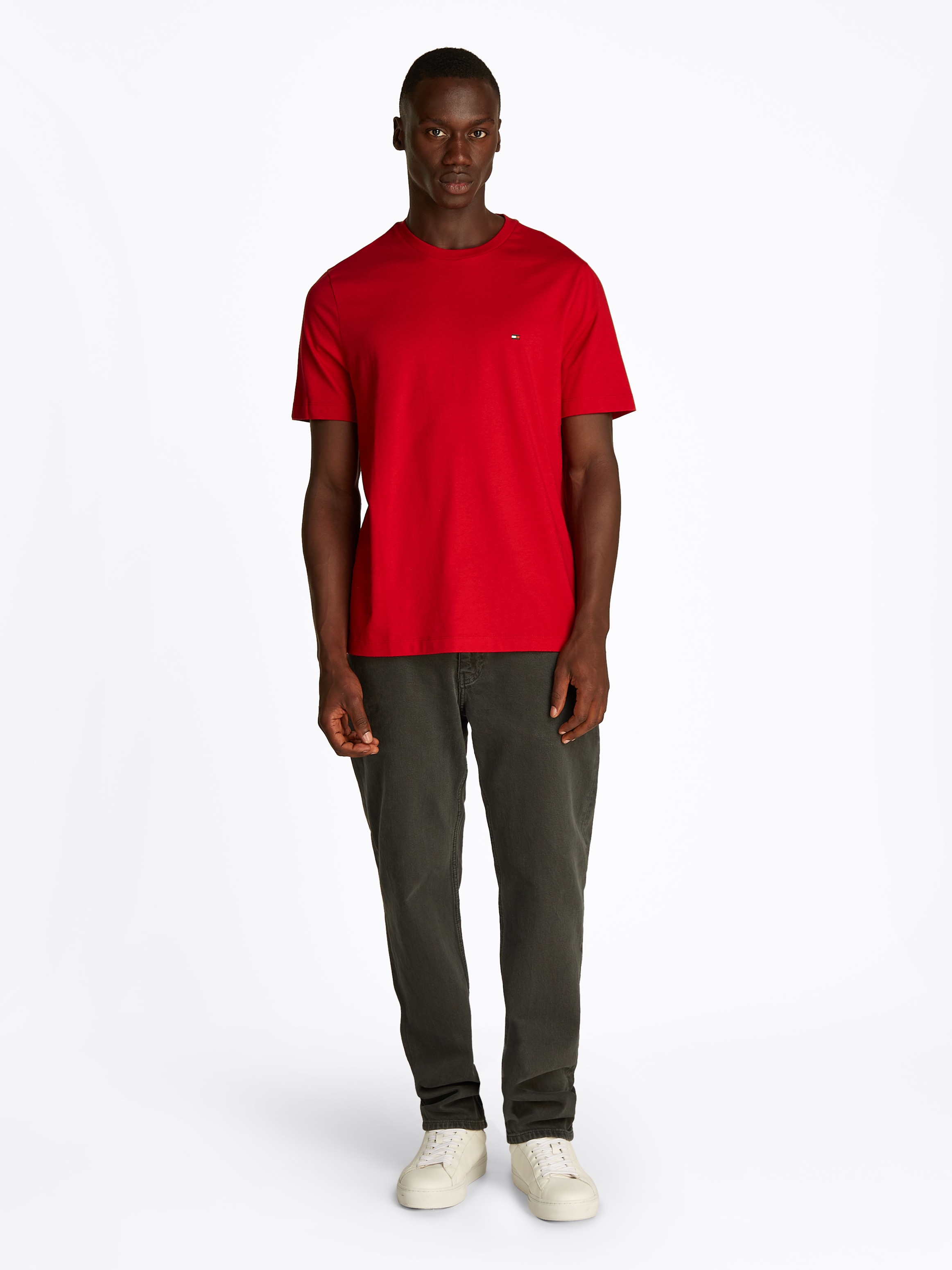 Tommy Hilfiger T-shirt »ESSENTIAL REG FIT SOLID TEE mit Stickerei und Rundhals« unifarben, casual, regular fit, Baumwolle, Rundhals