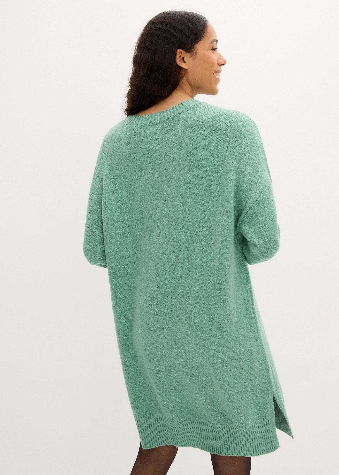 bonprix Robe en sweat »Oversize-Strickkleid« aus Materialmix, Oversize Passform, knielang, mit Seitenschlitzen
