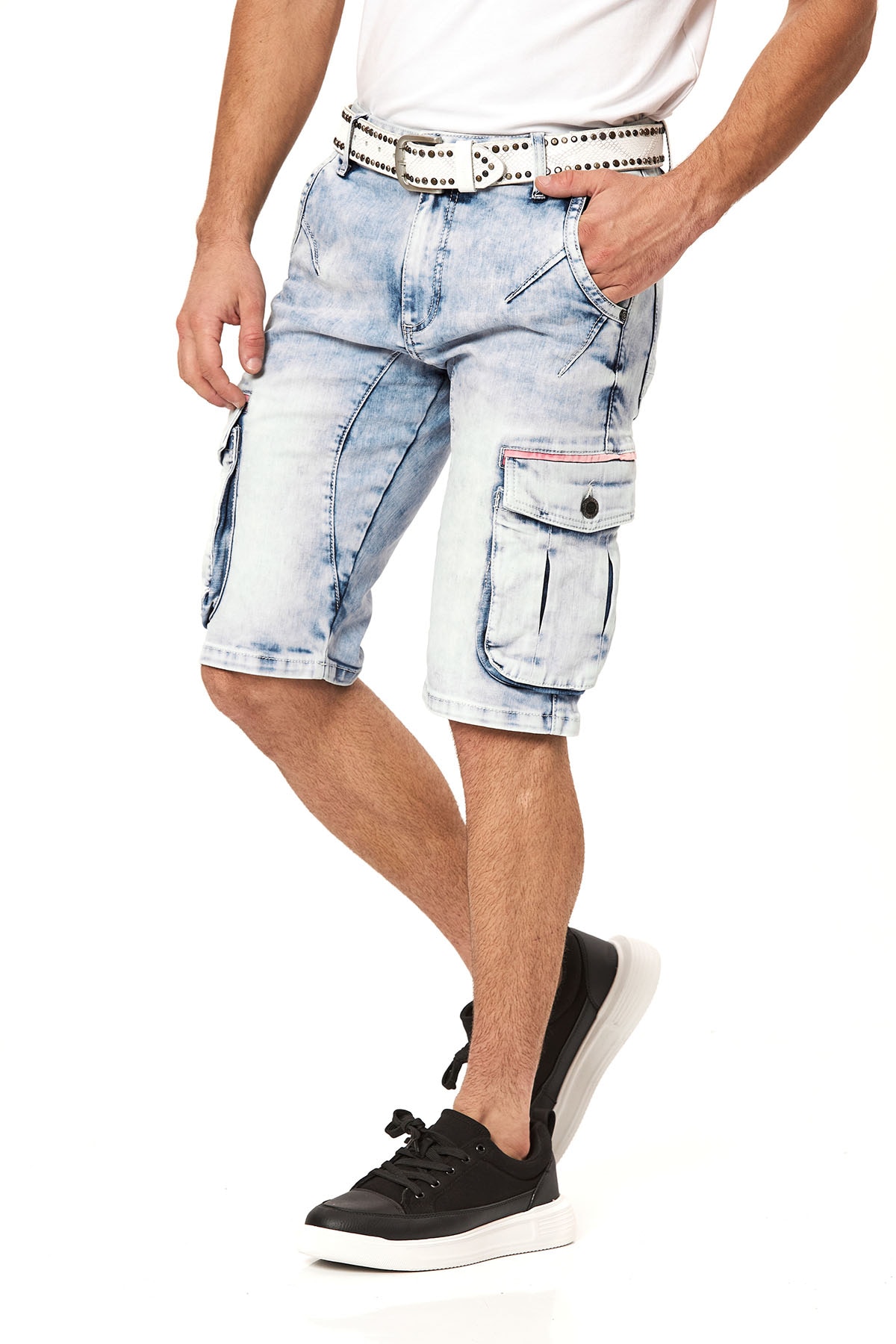 Cipo & Baxx Jeansshorts Baumwollmischung, regular fit