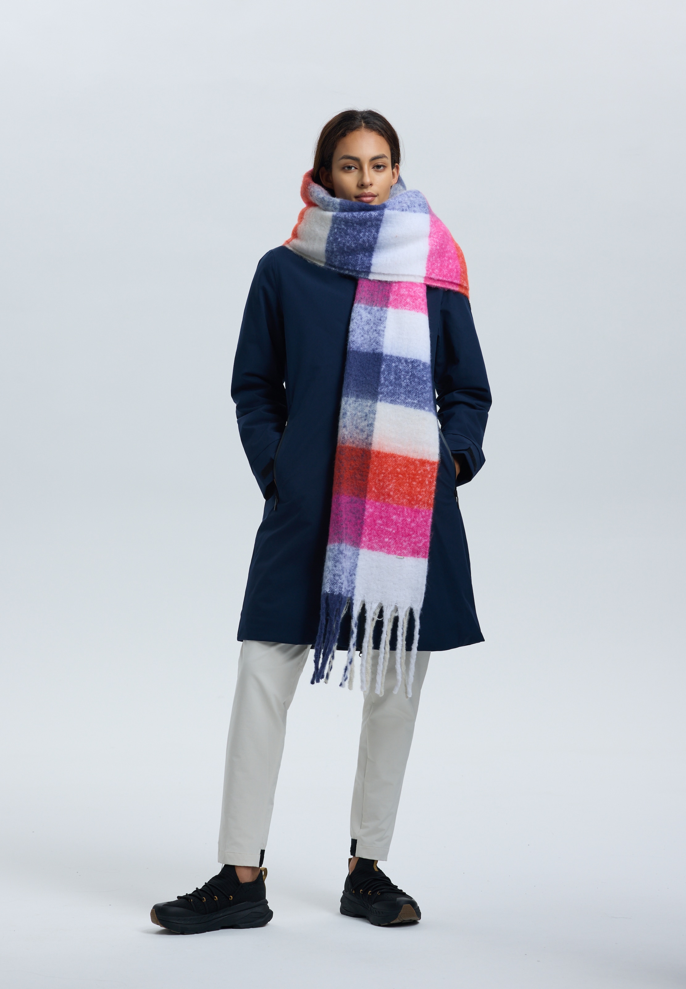 Luhta Écharpe »LUHTA NAANJOKI« 1 cuis für Erwachsene, mit Fransen, mit Logo-Label, sportlicher Stil