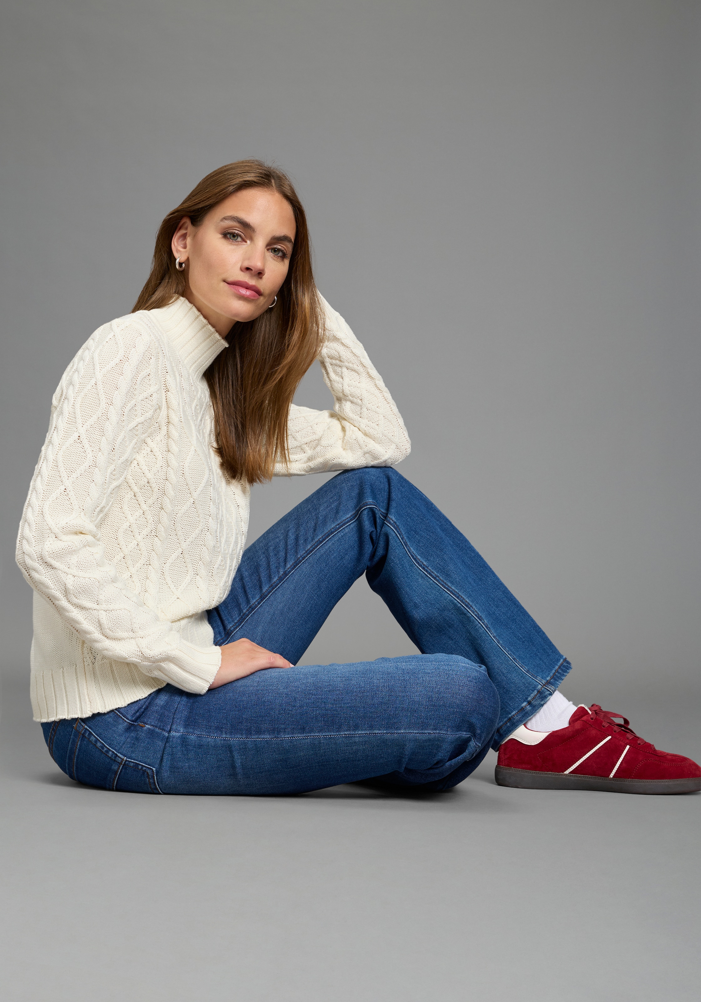 AJC Pull en tricot avec motif torsadé à la mode et col montant