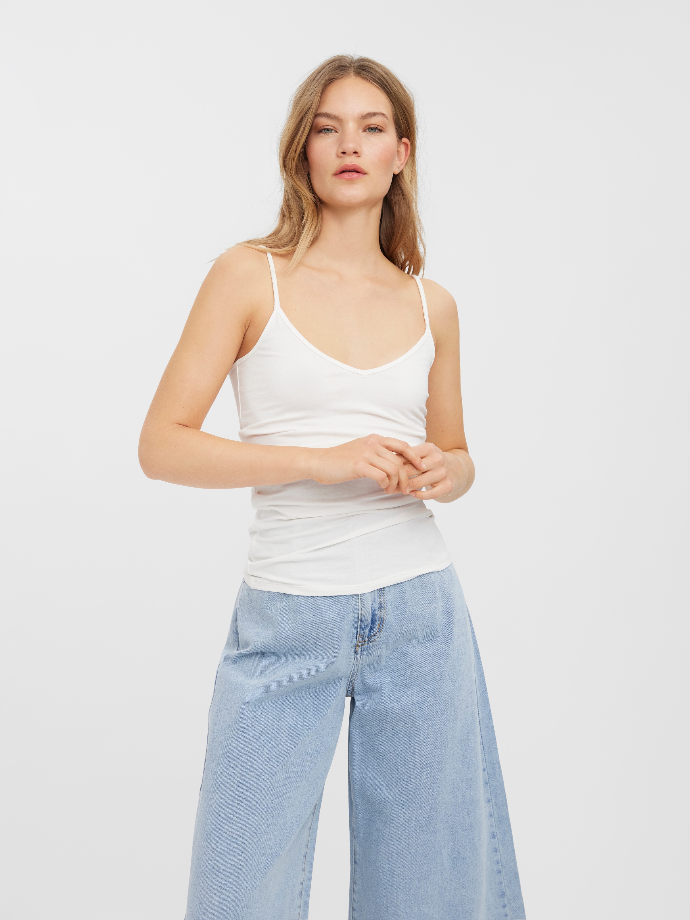 Vero Moda Top à bretelles spaghetti »VMMAXI MY SOFT V SINGLET 2PACK« pack de 2, 2 Mélange de coton, coupe slim