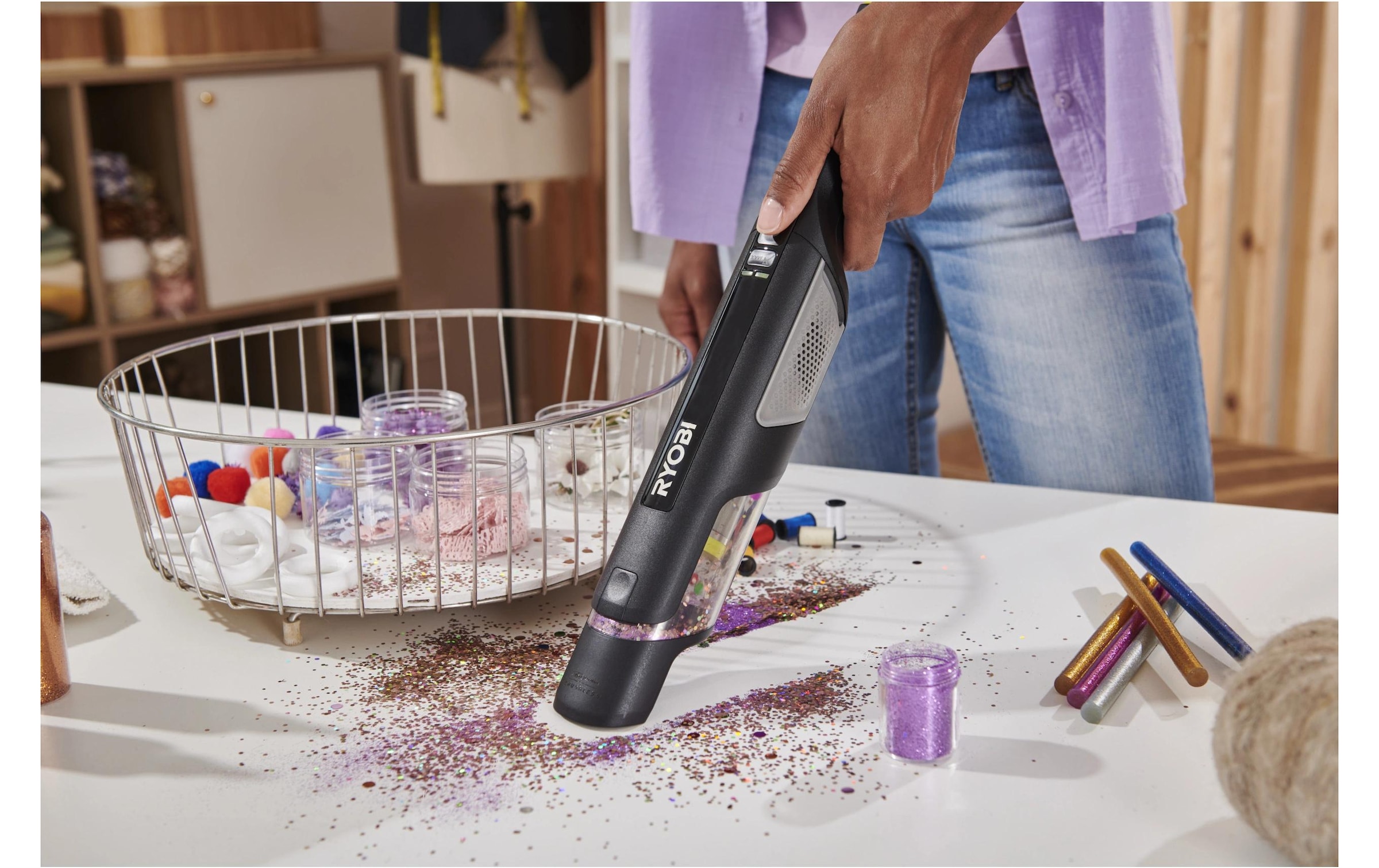 RYOBI Aspirateur à main sans fil »RYOBI RHV44-220G«