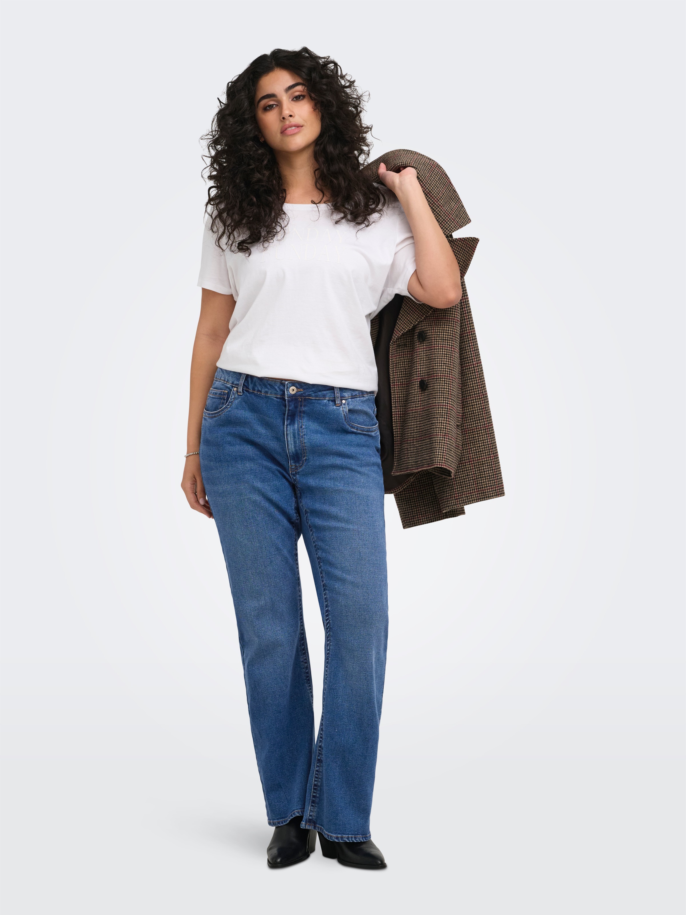 ONLY CARMAKOMA Jeans bootcut »CARPHOEBE REG BACK POC FLA PIM852 NOOS« mélange de coton, taille régulière
