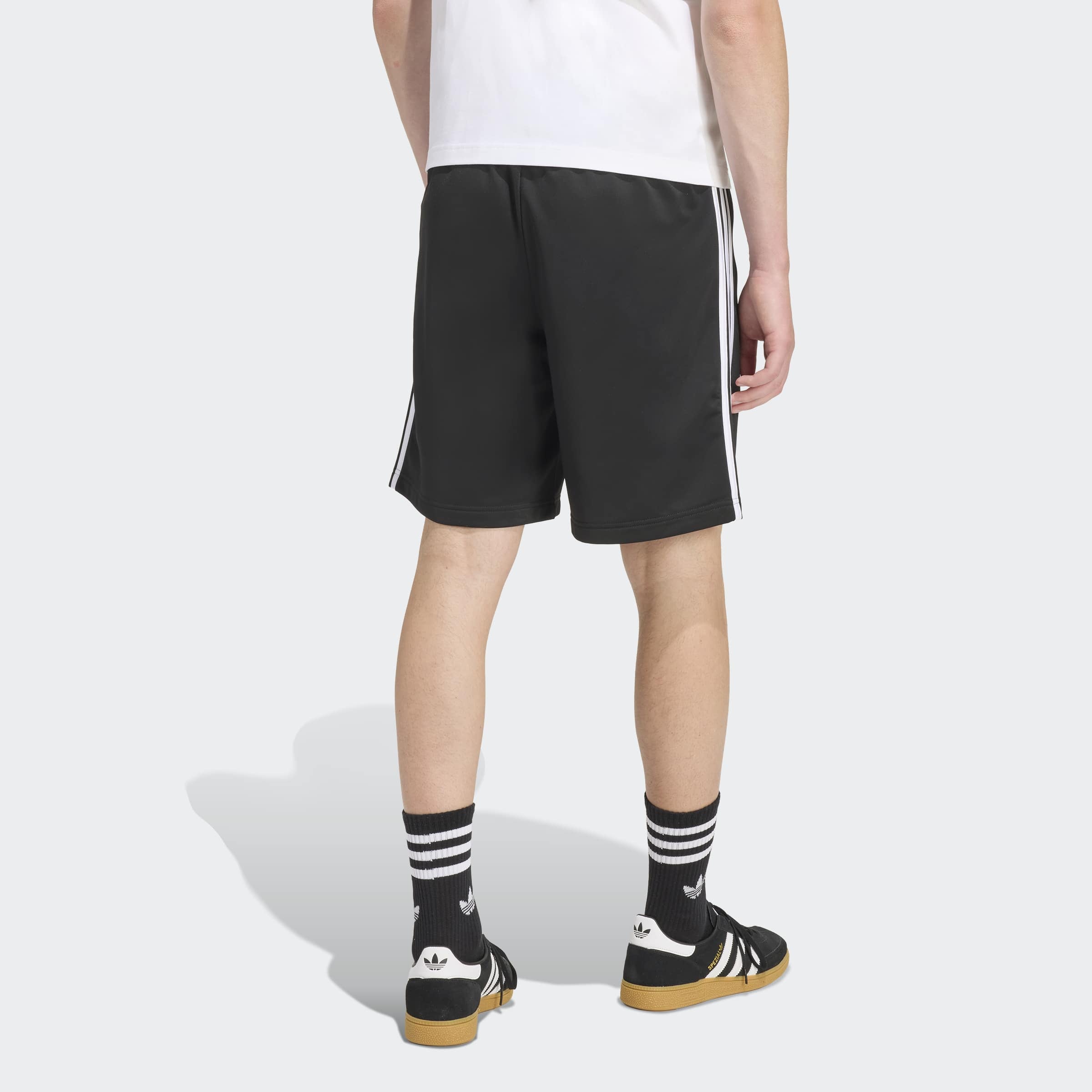 adidas Originals Short »FIREBIRD SHO«  pour adultes, avec cordon de serrage, bermudas coupe normale