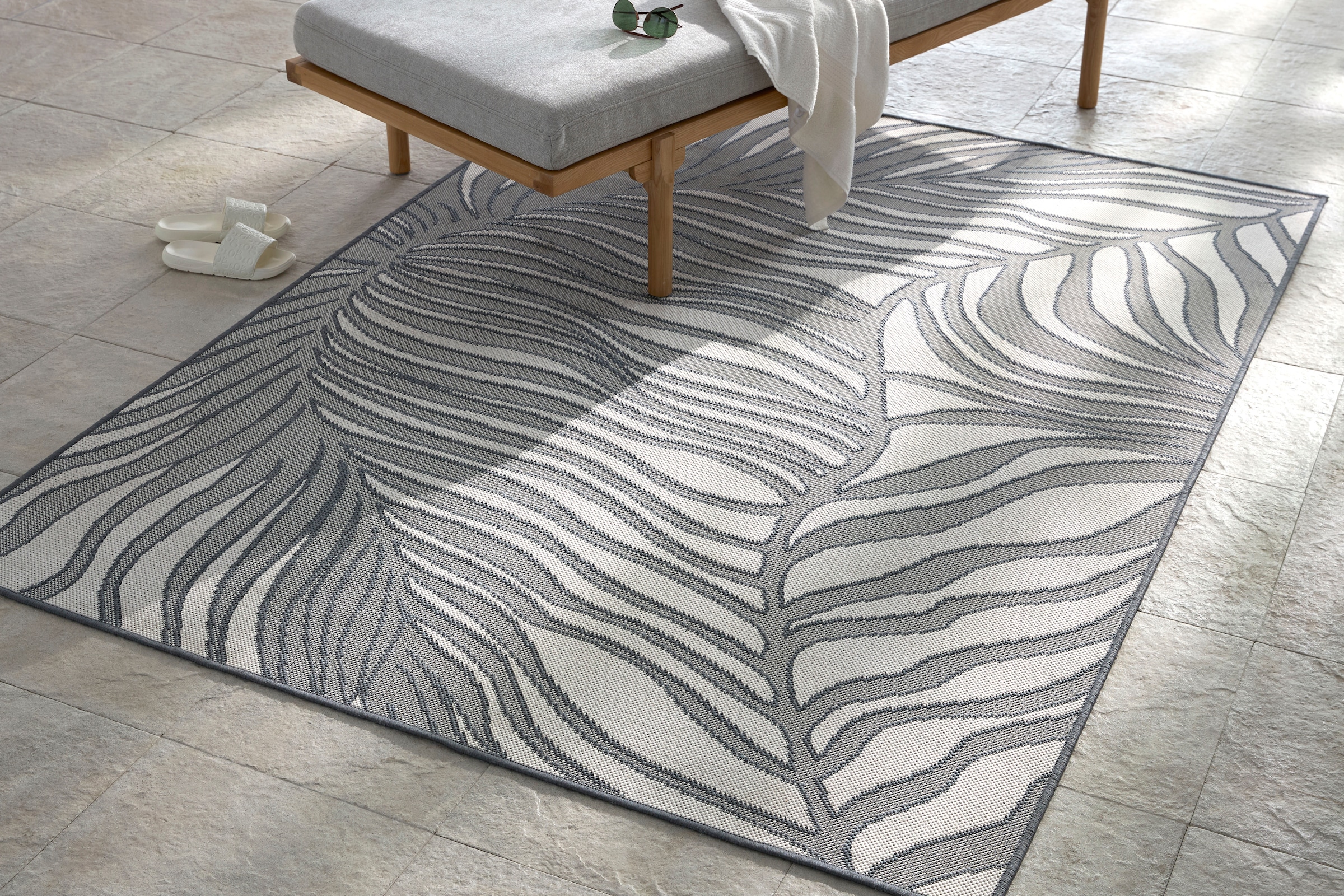 s.Oliver Tapis »Skadom, Wende-Teppich im Blatt Design, auch für Balkon und Terrasse« Rectangulaire 5 mm Höhe für In- und Outdoor geeignet, wetterfest & UV-beständig,