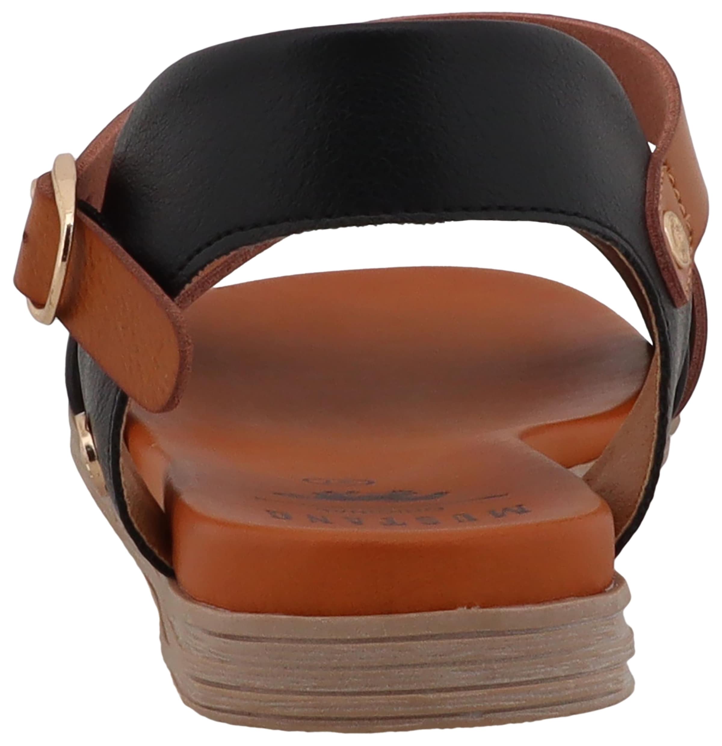 Mustang Shoes Sandale »Eireen«  sandale, chaussure d'été avec rivet embossé du logo