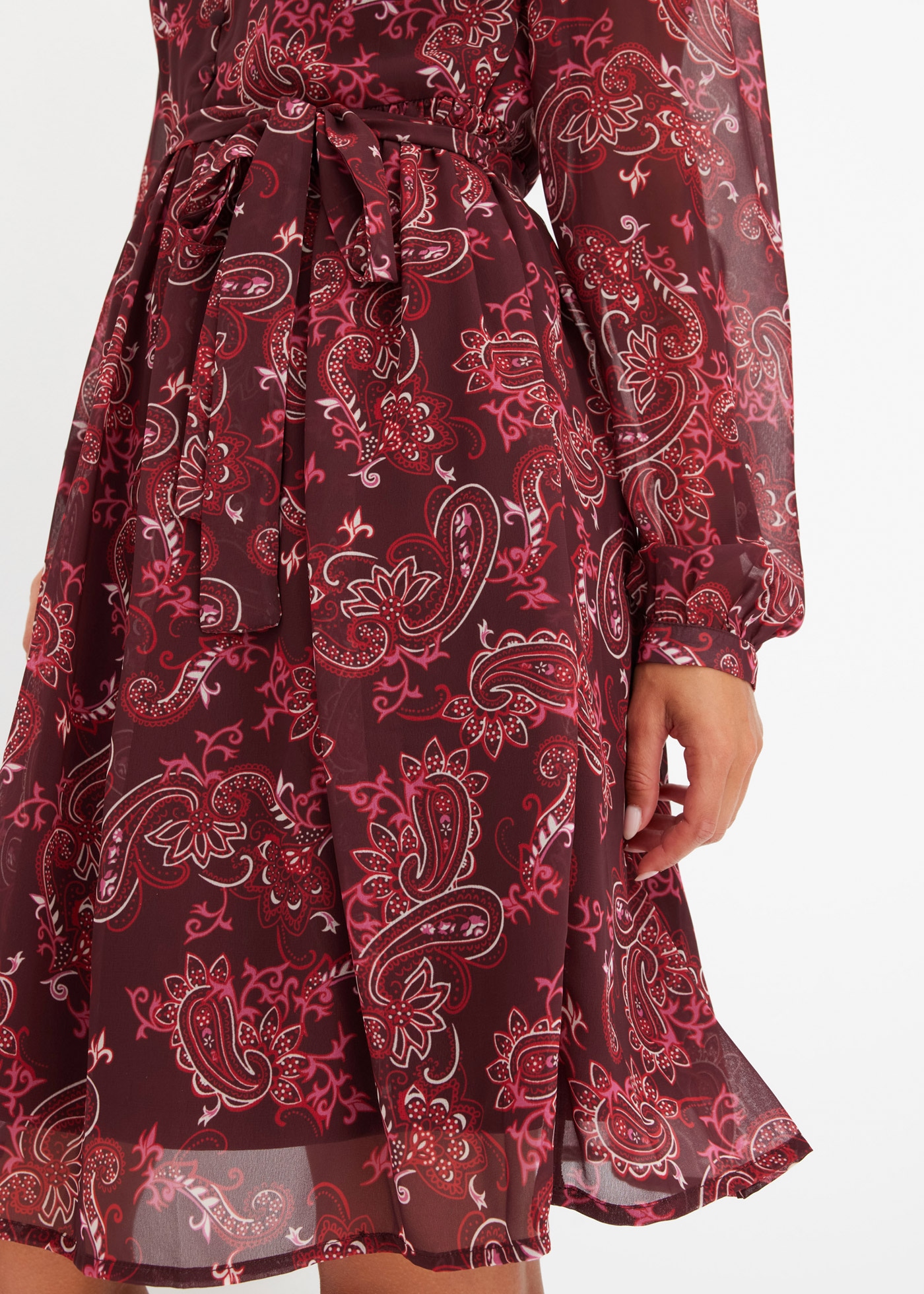 bonprix Robe en mousseline de soie für stilvollen Auftritt, aus Polyester, ausgestellte Passform