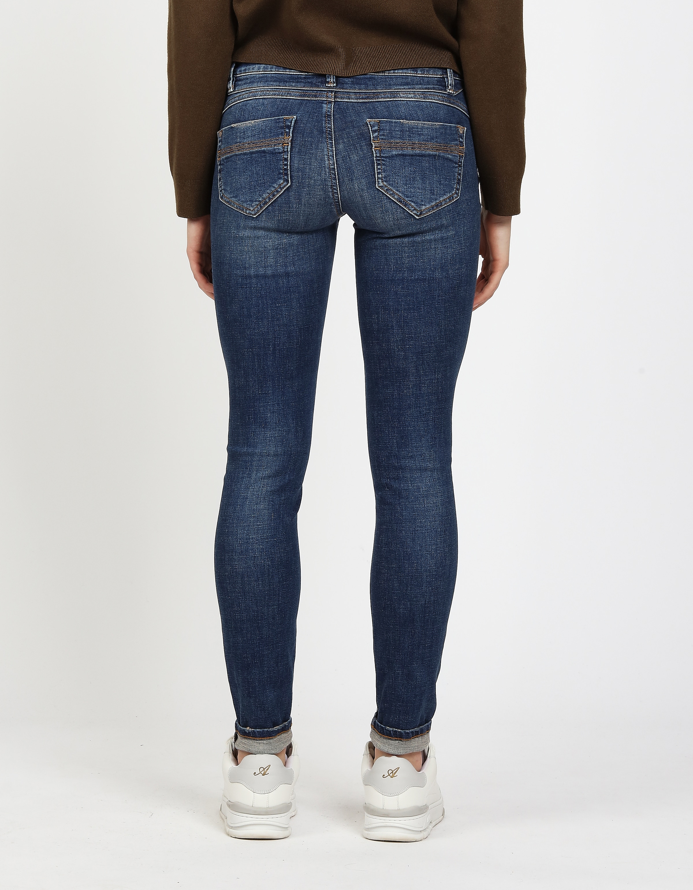 GANG Jeans skinny »94NELE« mit Rundpasse und seitlichen Dreieckseinsätzen f. e. tolle Silhouette