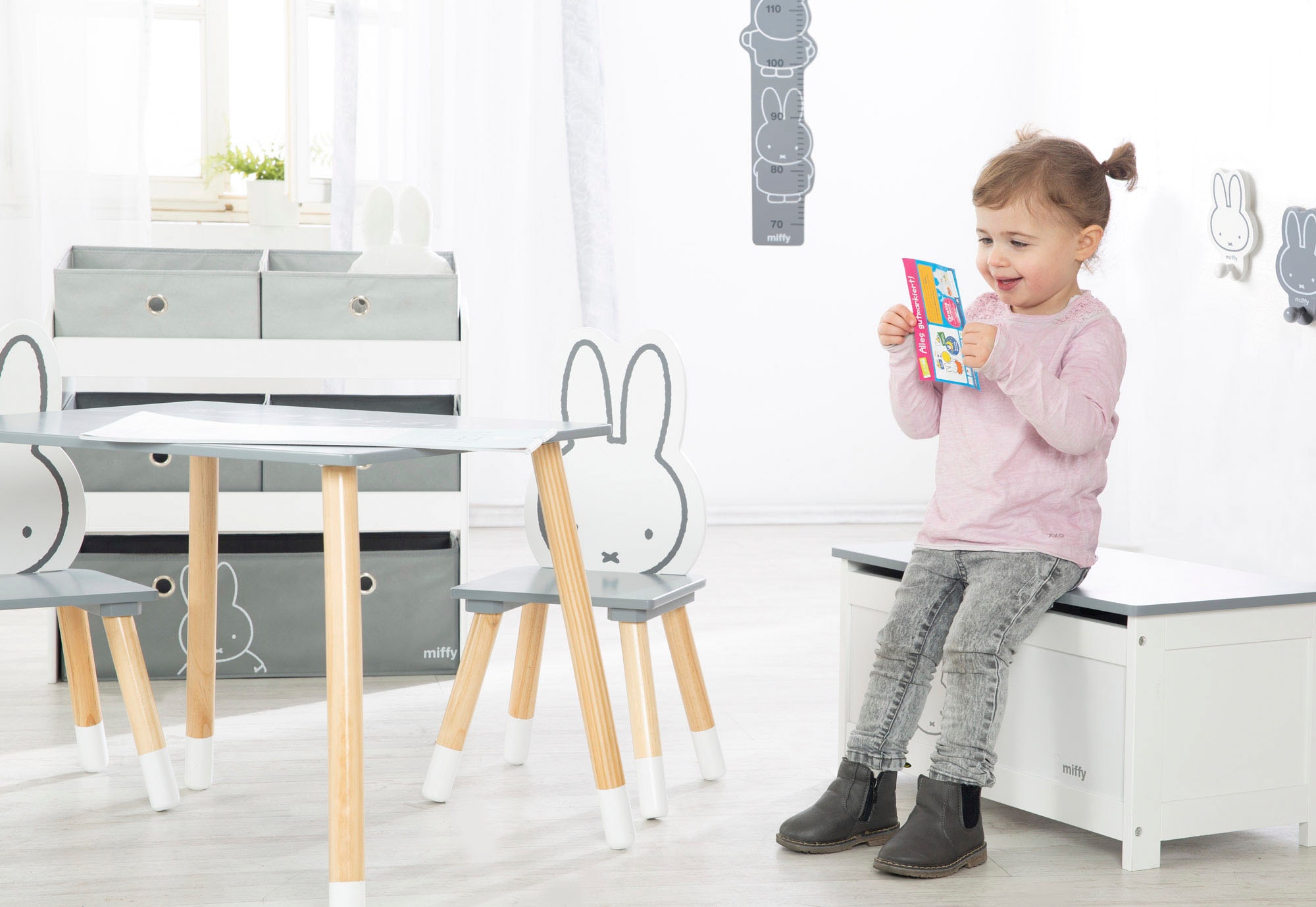 roba® Kinderregal »miffy®, grau« inklusive 5 Stoffboxen in 2 Grössen