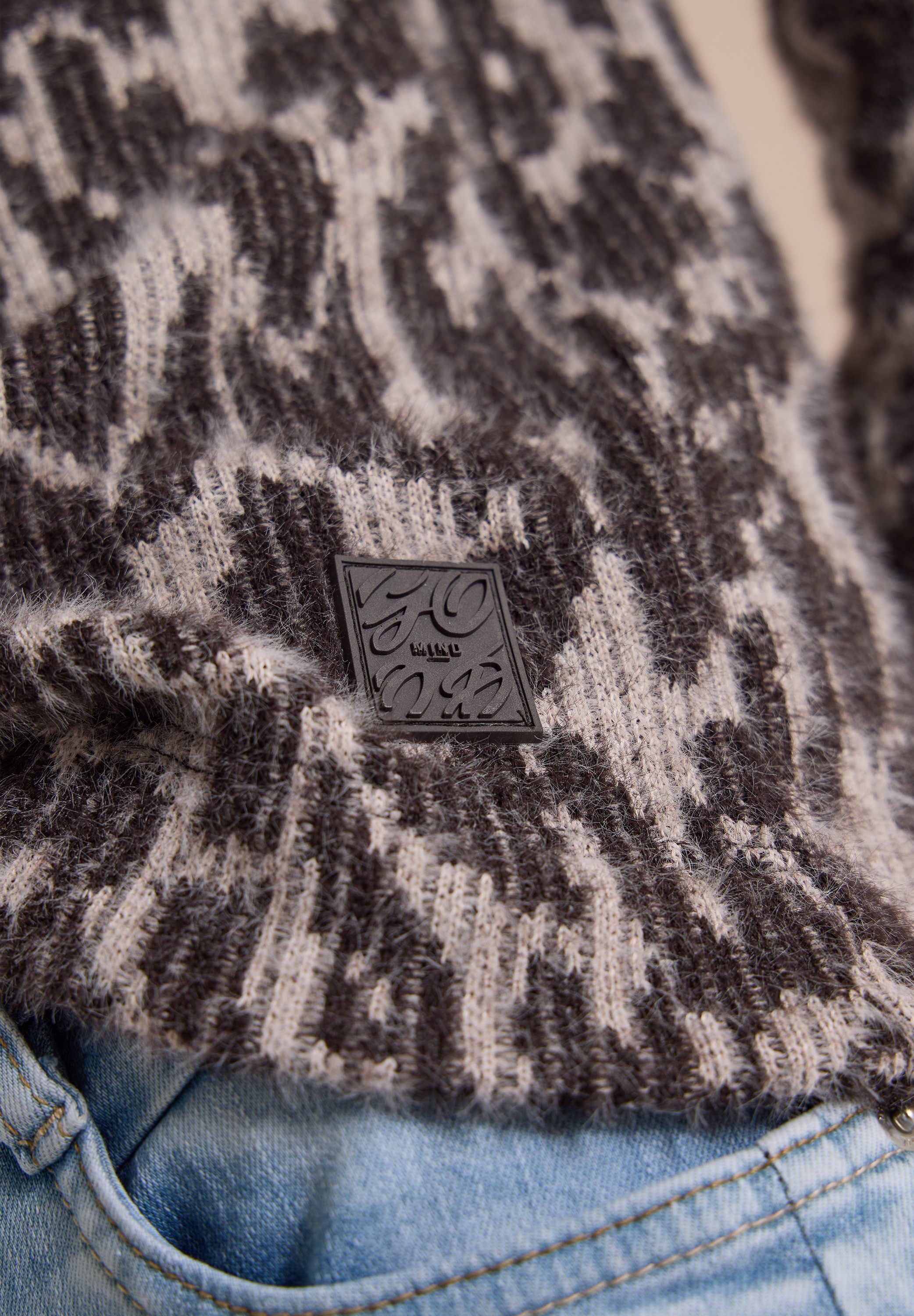 Cecil Pull en tricot Plüschlook durch Featheryarn, Animal-Print