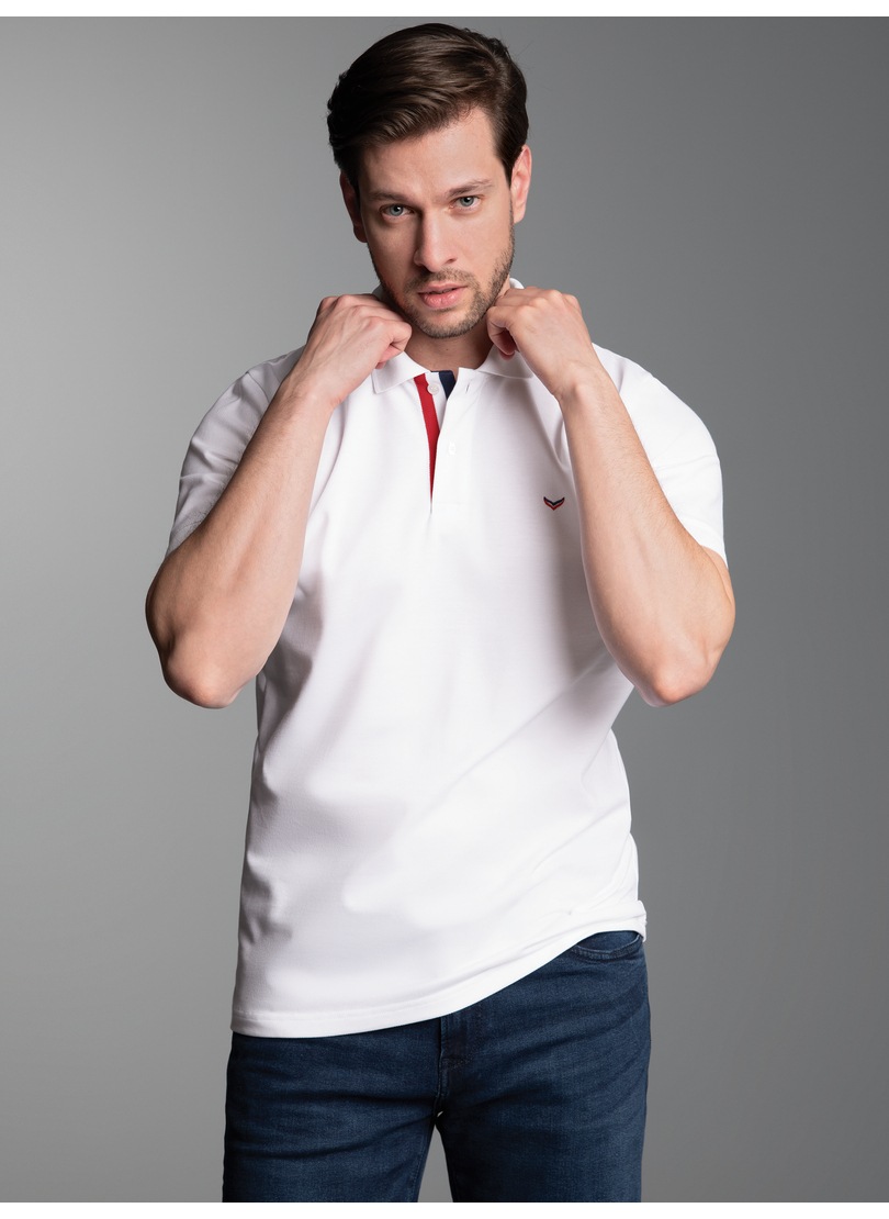 Trigema Poloshirt »TRIGEMA Poloshirt mit dreifarbiger Knopfleiste« 1 Stk.