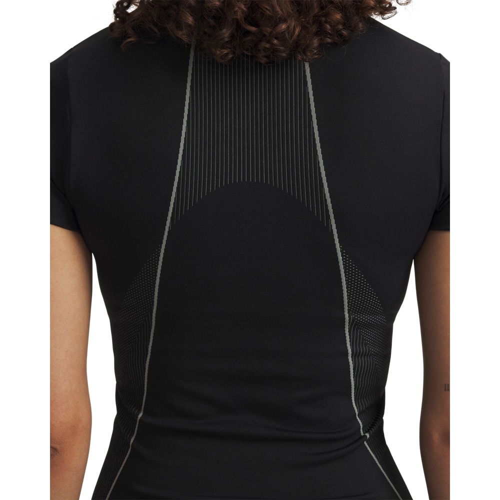 Under Armour® Trainingsshirt »UA VANISH SEAMLESS SS« 1 tlg. elastische Passform, nahtloses Design, atmungsaktiv