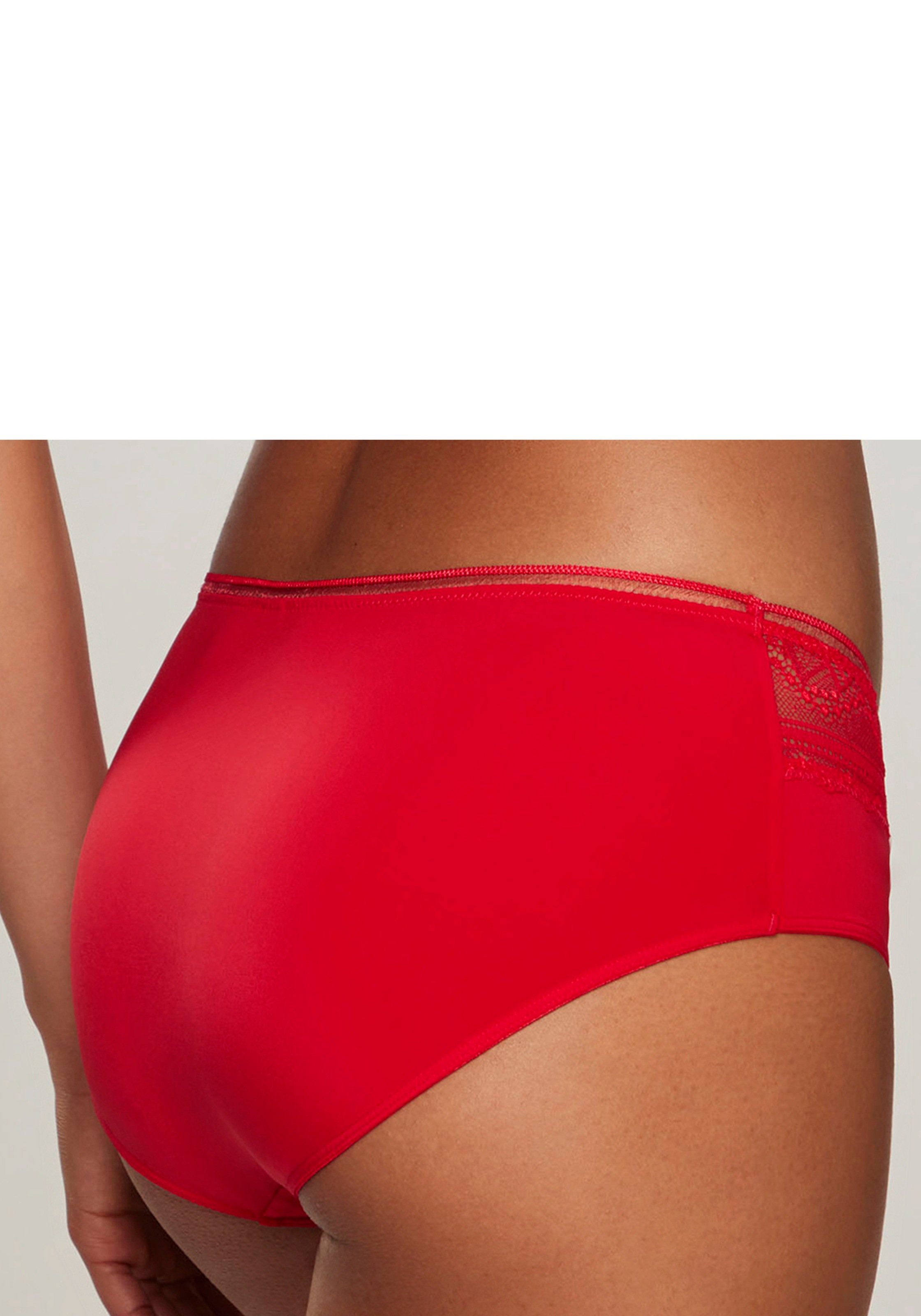 LASCANA Panty »Tiziana« avec dentelle partiellement en polyamide recyclé