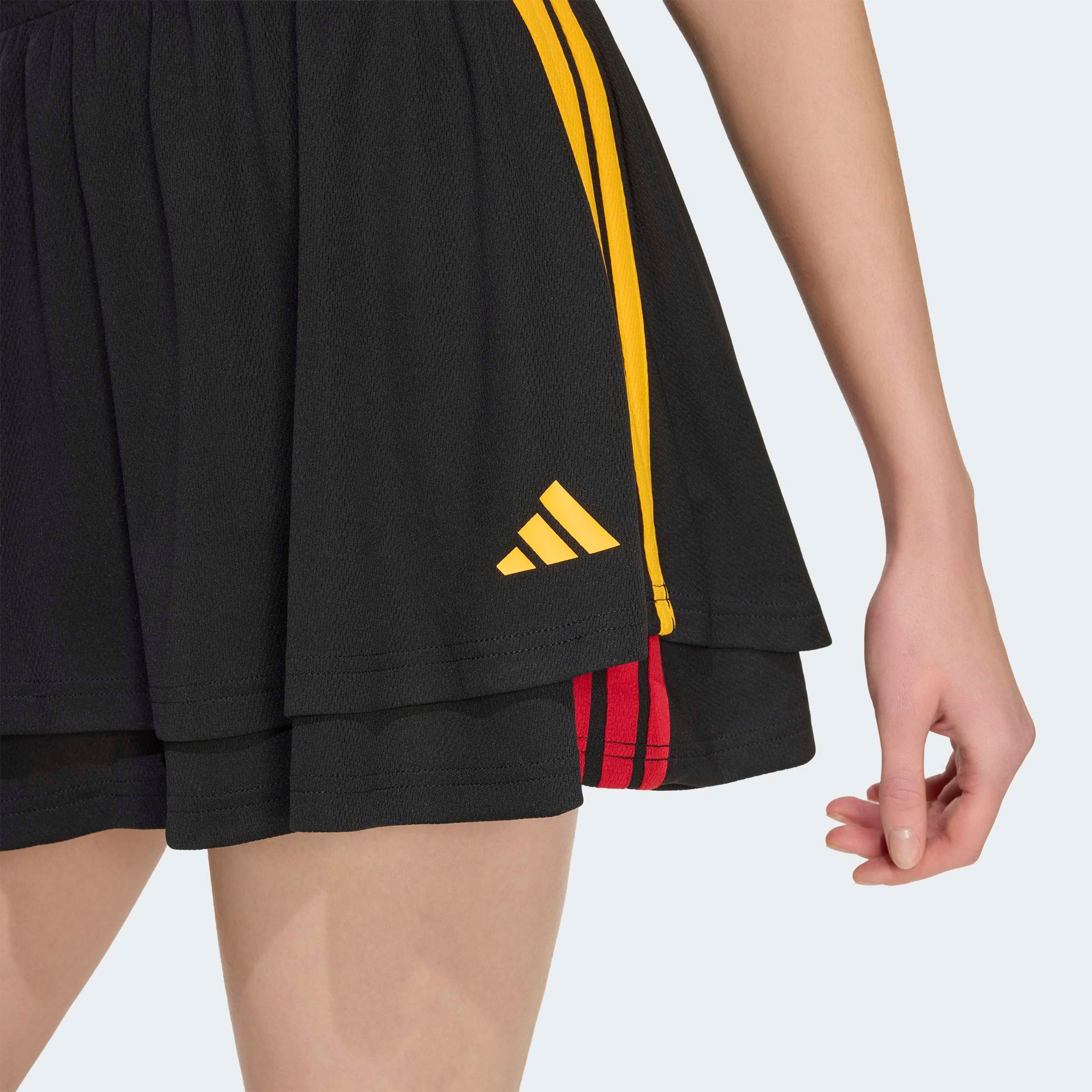 adidas Sportswear Sweatrock »HOUSE OF TIRO«