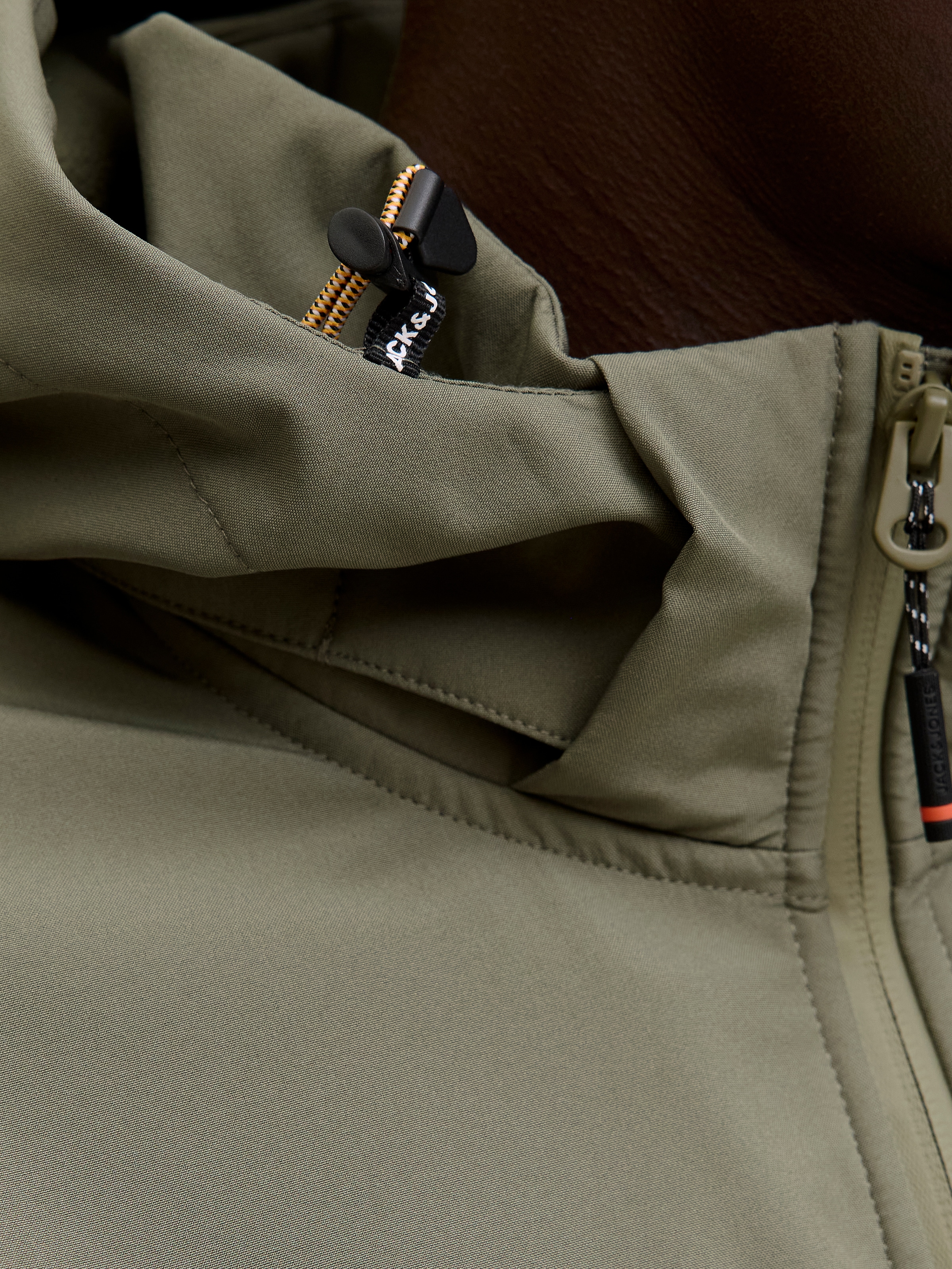 Jack & Jones Veste softshell »JJNORTH SOFTSHELL JACKET« avec capuche
