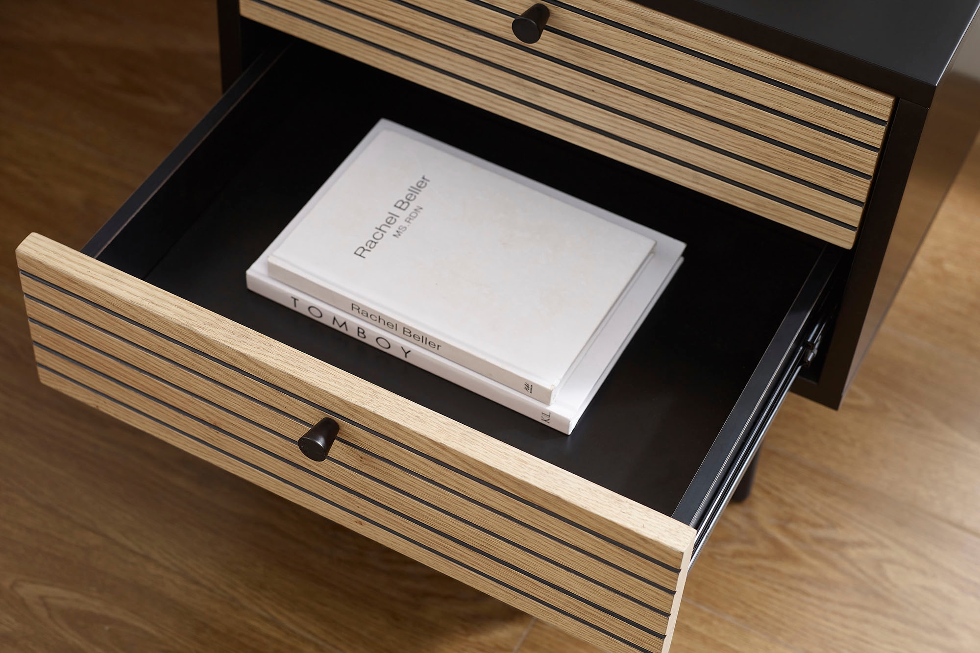 SalesFever Table de nuit »Torsby Charmanter Nachtisch« Ästhetik trifft Funktion im Scandi Design