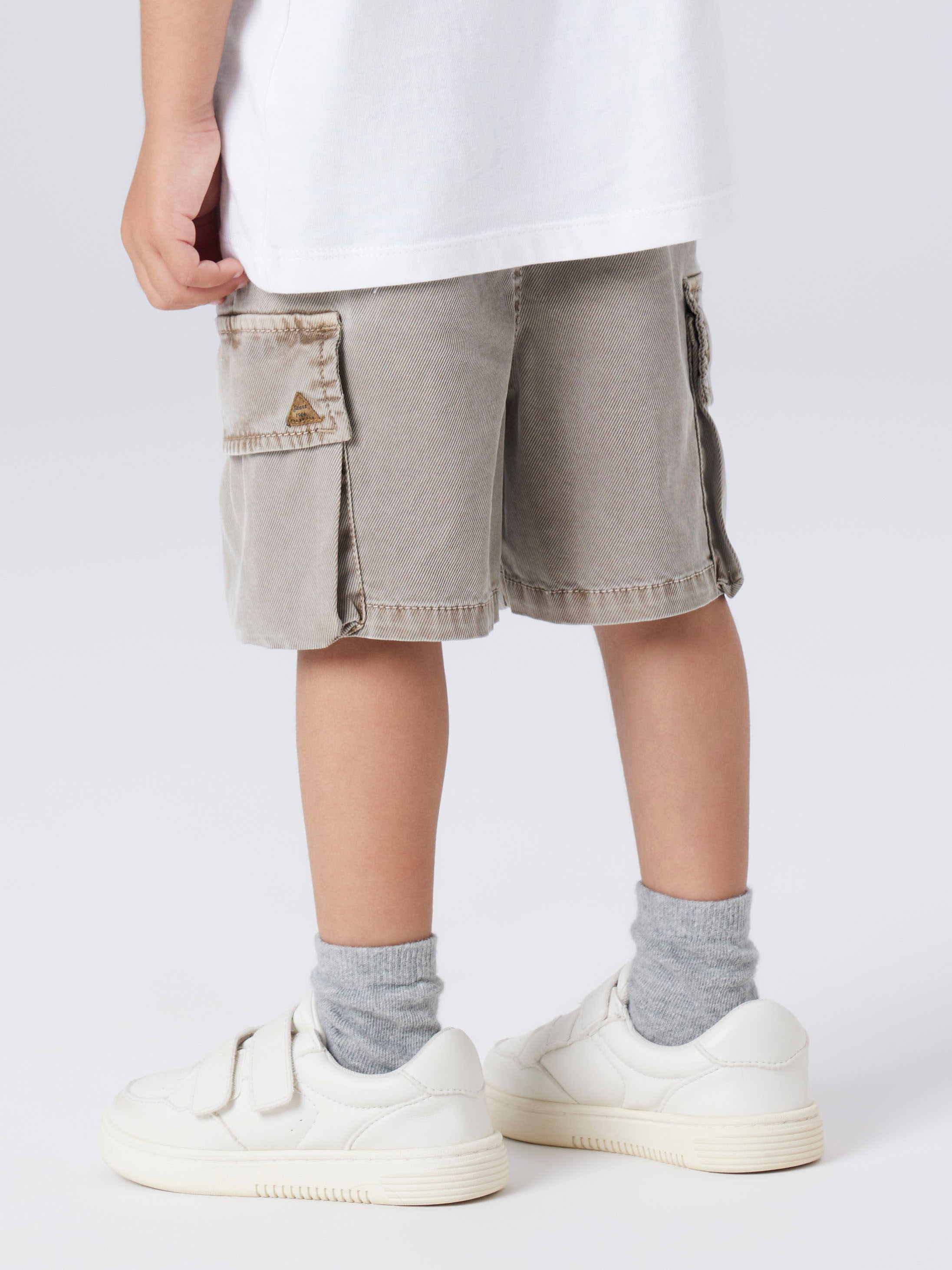 Name It Short »NMMBEN B CARGO MK SHORTS 7805-PO NOOS«  Materialmix, Stretch, Baggy Fit, Cargotaschen, leichter Used Look