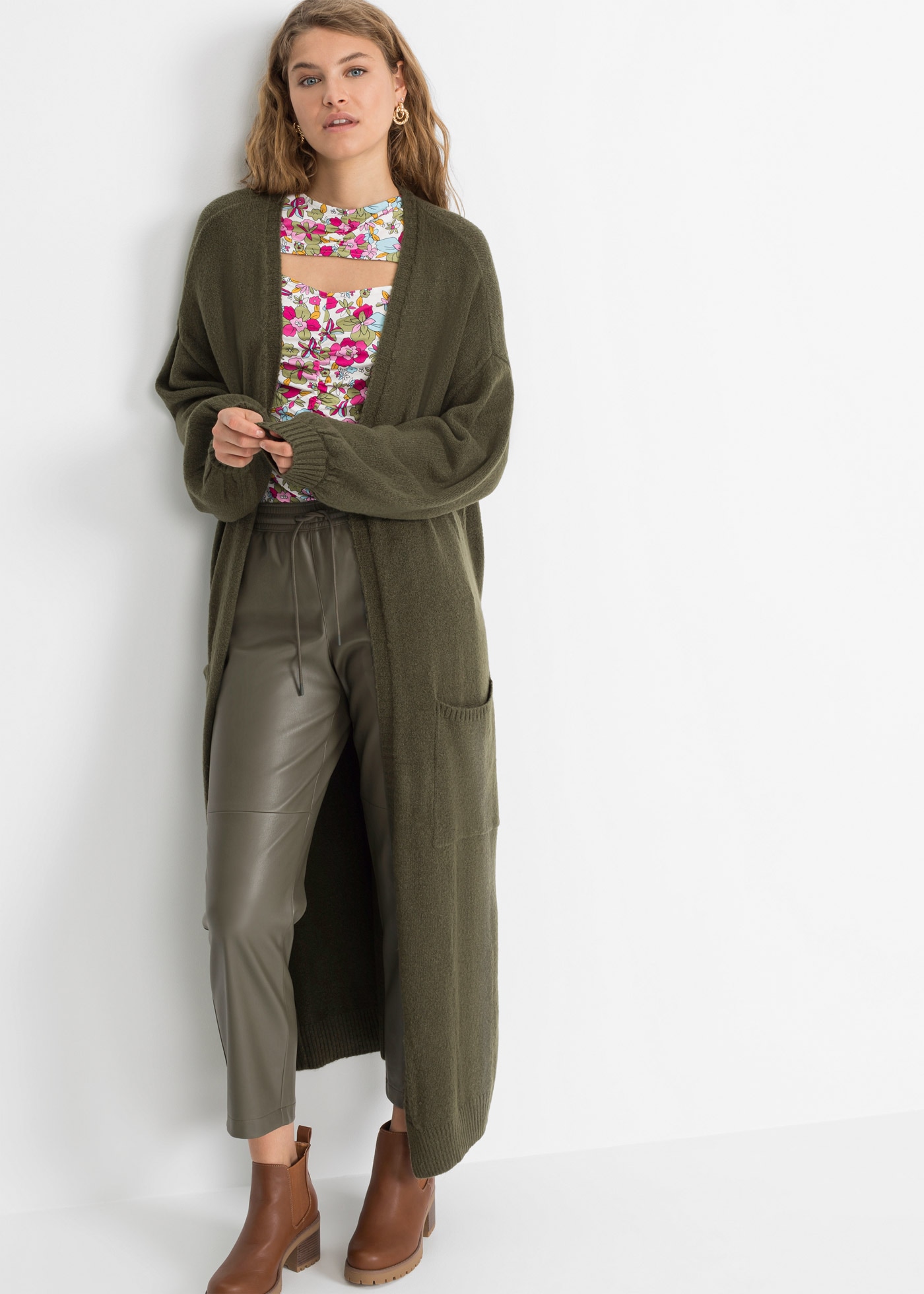 bonprix Strickjacke »Oversize-Strickjacke in Midilänge«, Oversize-Strickjacke in Midilänge
