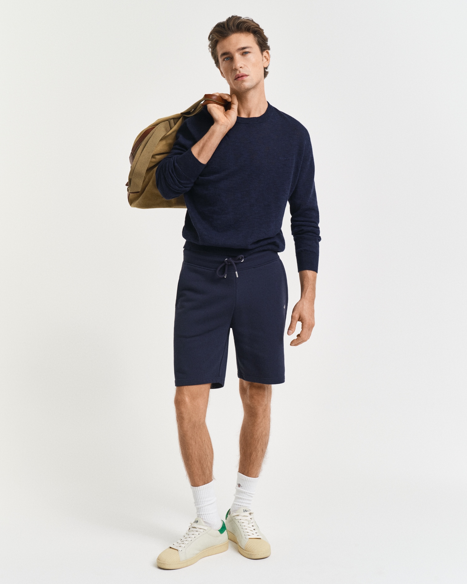 Gant Sweatshorts »REG SHIELD SWEAT SHORTS«  avec petite broderie logo sous la poche passe-main
