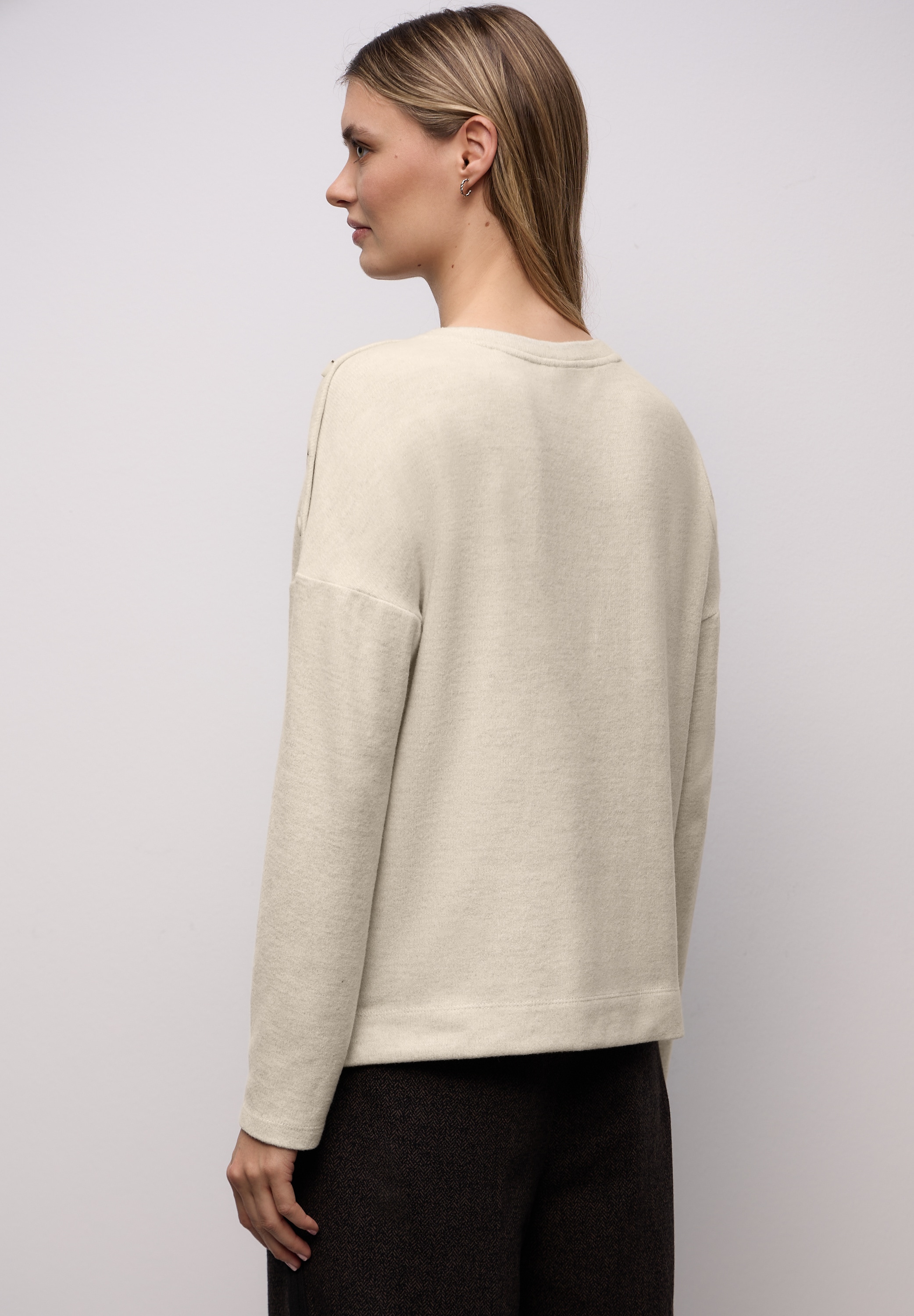STREET ONE Strickpullover Knopfdetail an den Schultern und im Melange-Look