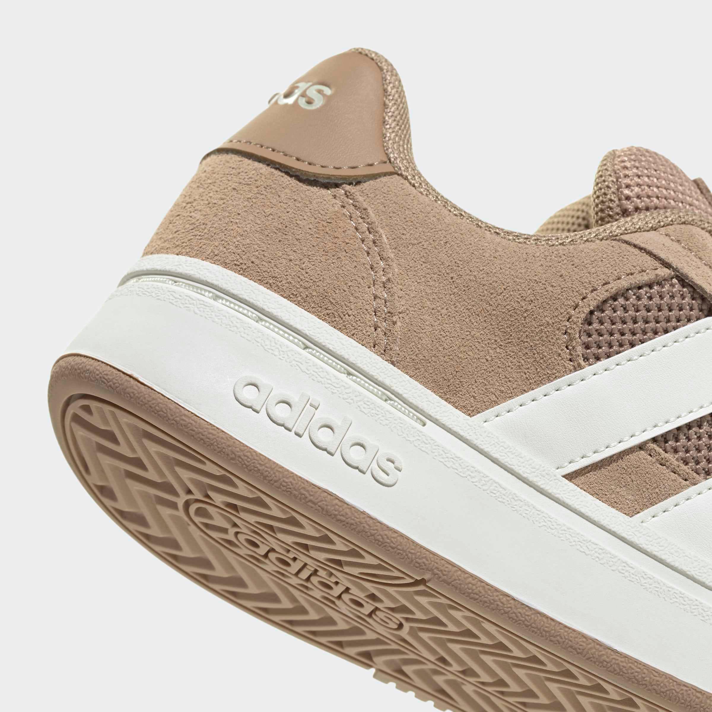 adidas Sportswear Sneakers »GRAND COURT ALPHA«  inspiriert vom Design des adidas campus 00