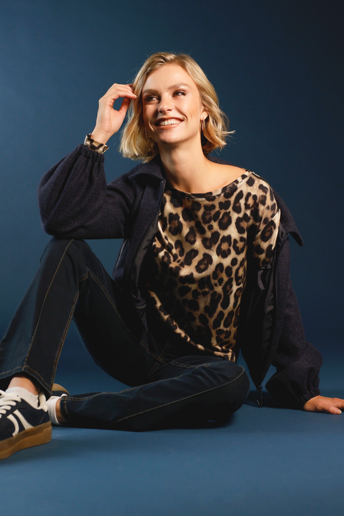 Monari Langarmshirt »Shirt Leodruck Allover« Regular fit mit U-Boot-Ausschnitt