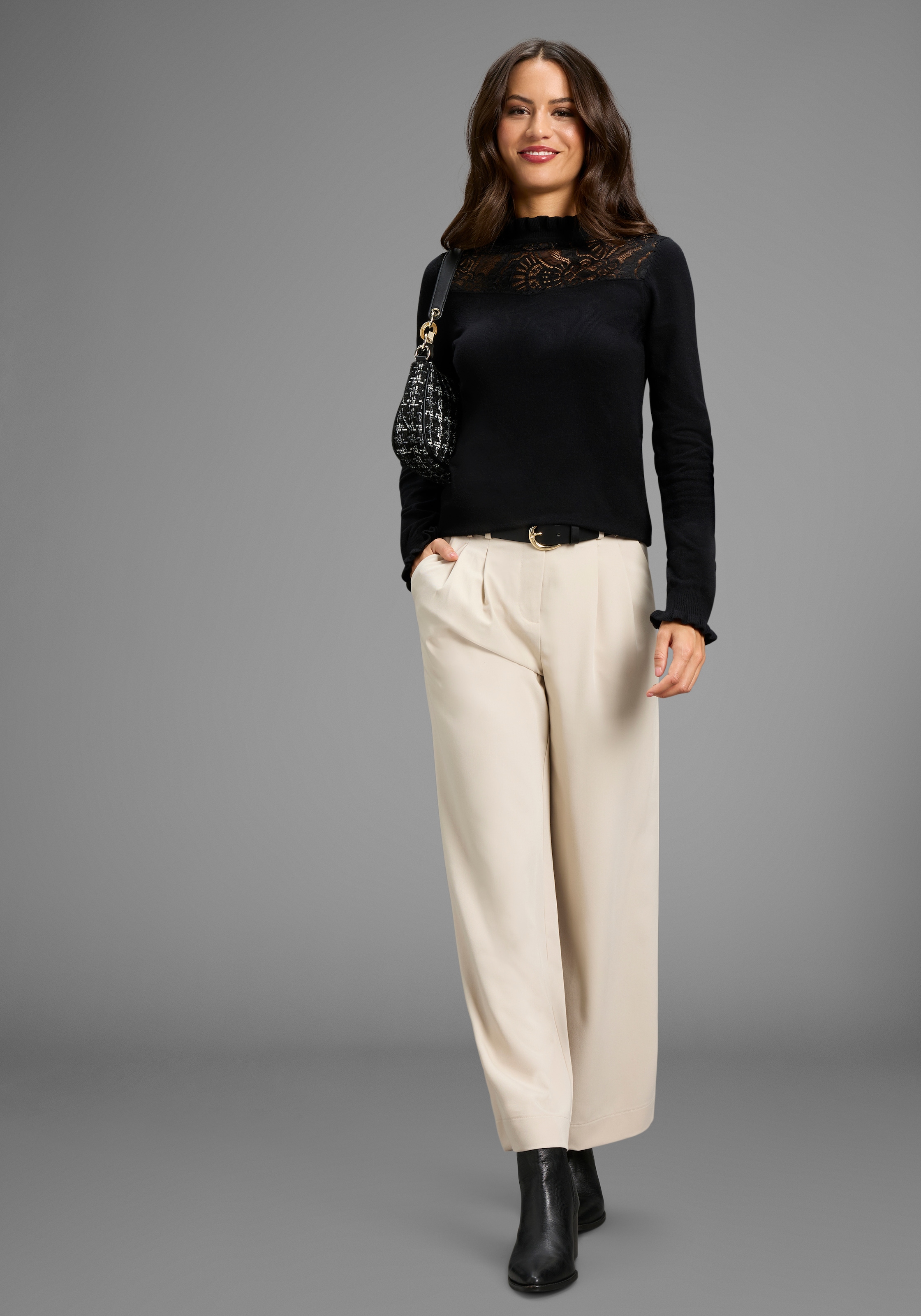 Laura Scott Stehkragenpullover , Feinstrickpullover mit femininem Spitzeneinsatz - NEUE KOLLEKTION
