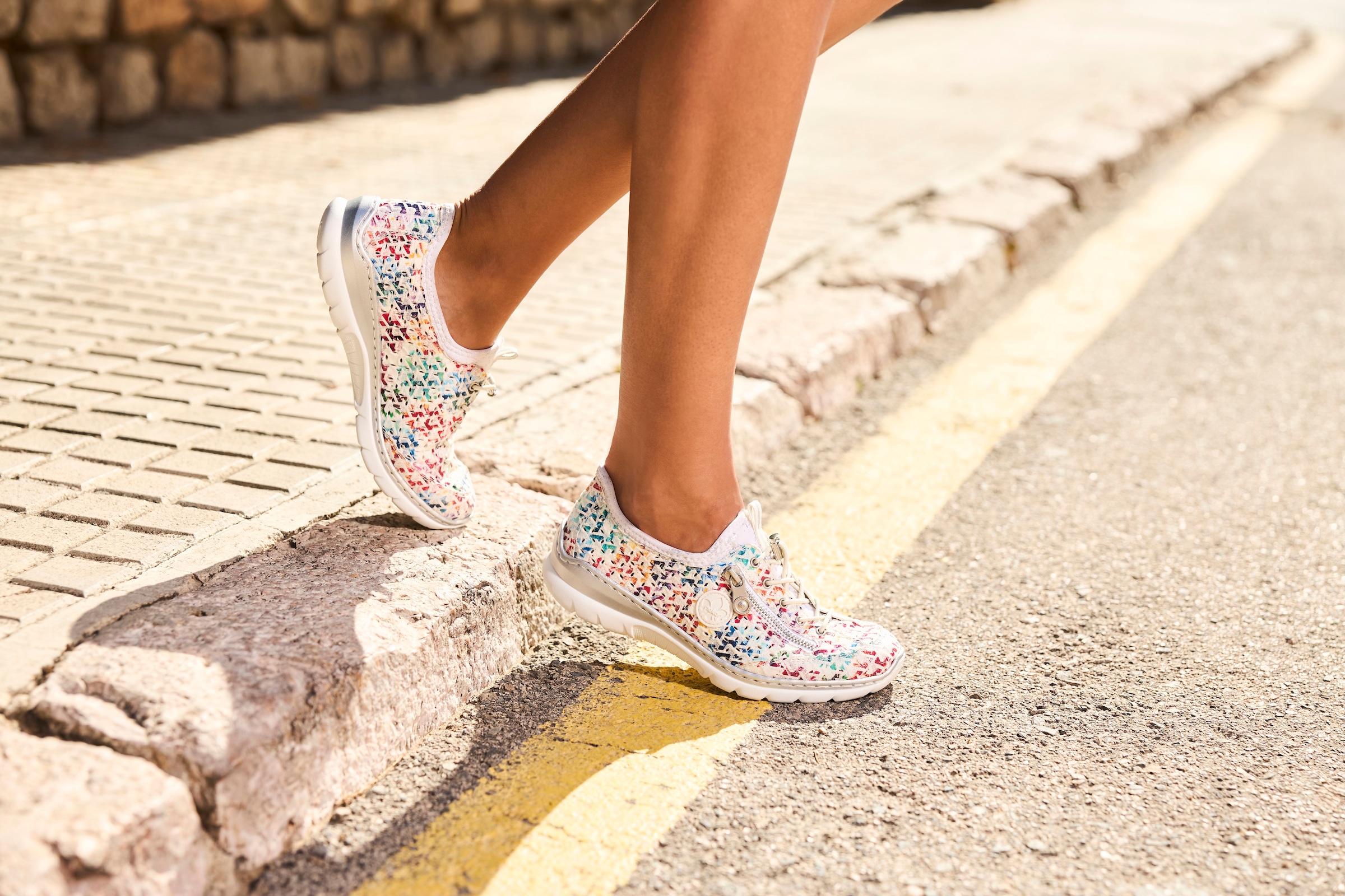 Rieker Slip-On Sneaker  Schlupfschuh, Freizeitsneaker, Halbschuh mit MemoSoft-Ausstattung