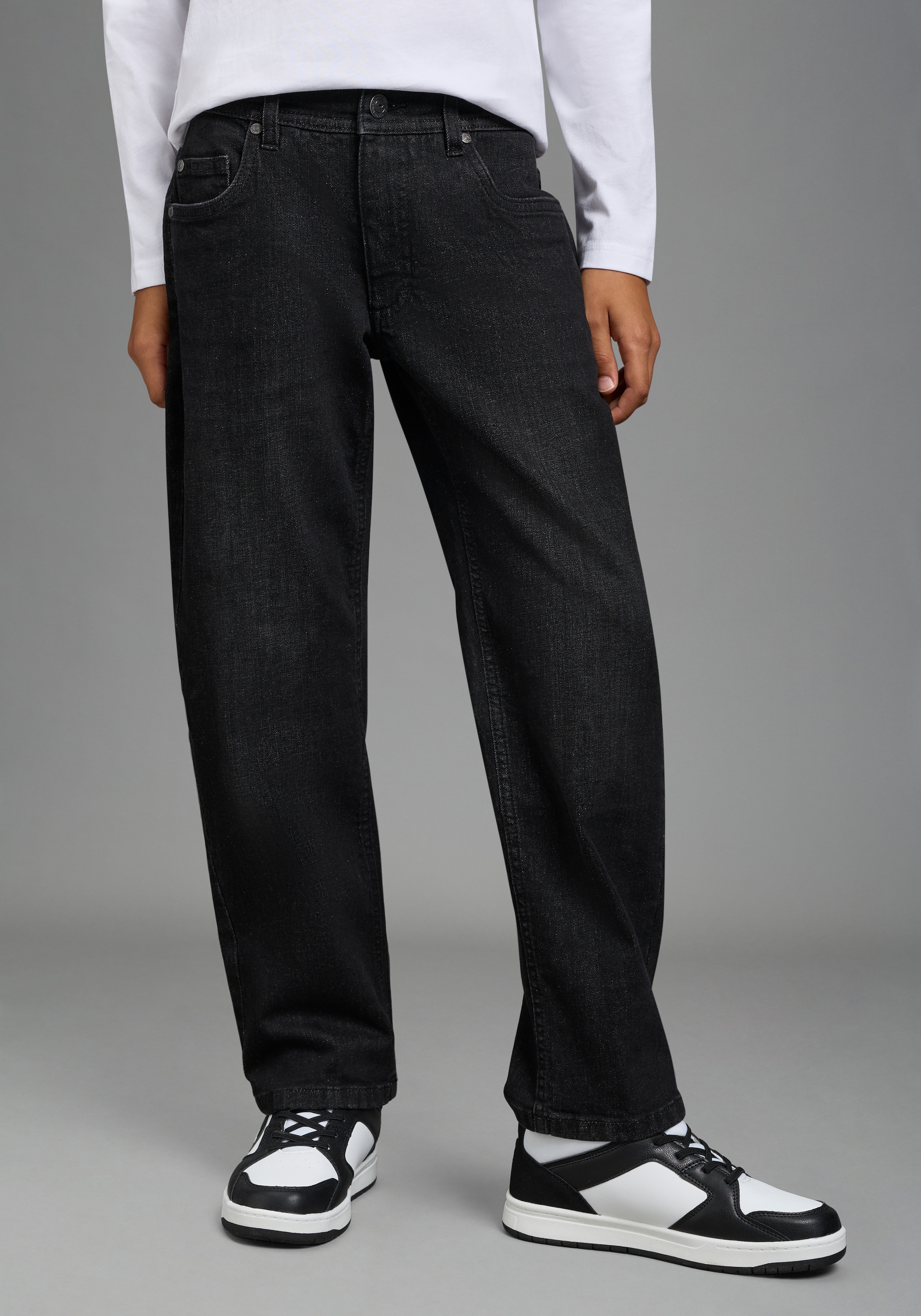 KangaROOS Loose-fit-Jeans »Jeans mit weitem Bein« , mit Logo-Stickerei