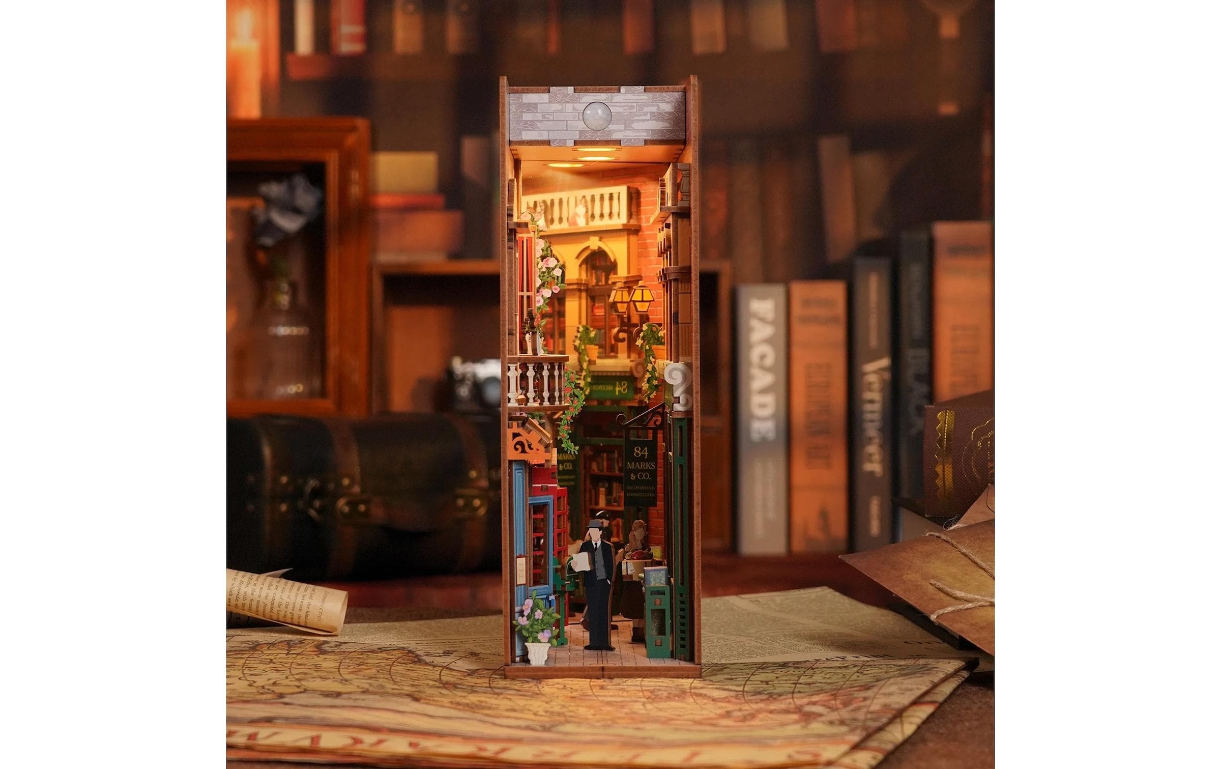   Modellbausatz »Tonecheer Book Nook 84 Charing Cross Road« 178 Stk. tlg.