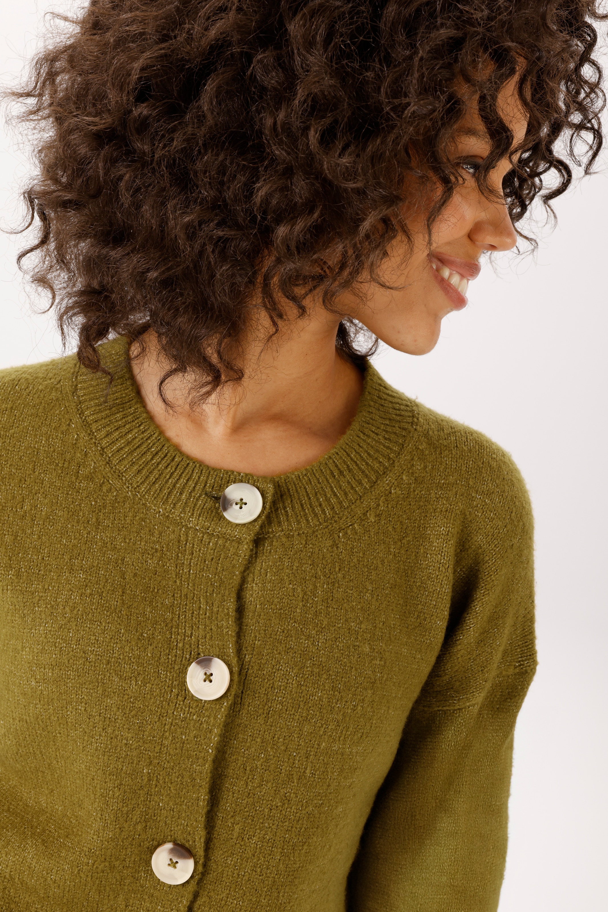 Aniston CASUAL Strickjacke aus effektvollem Melange-Garn