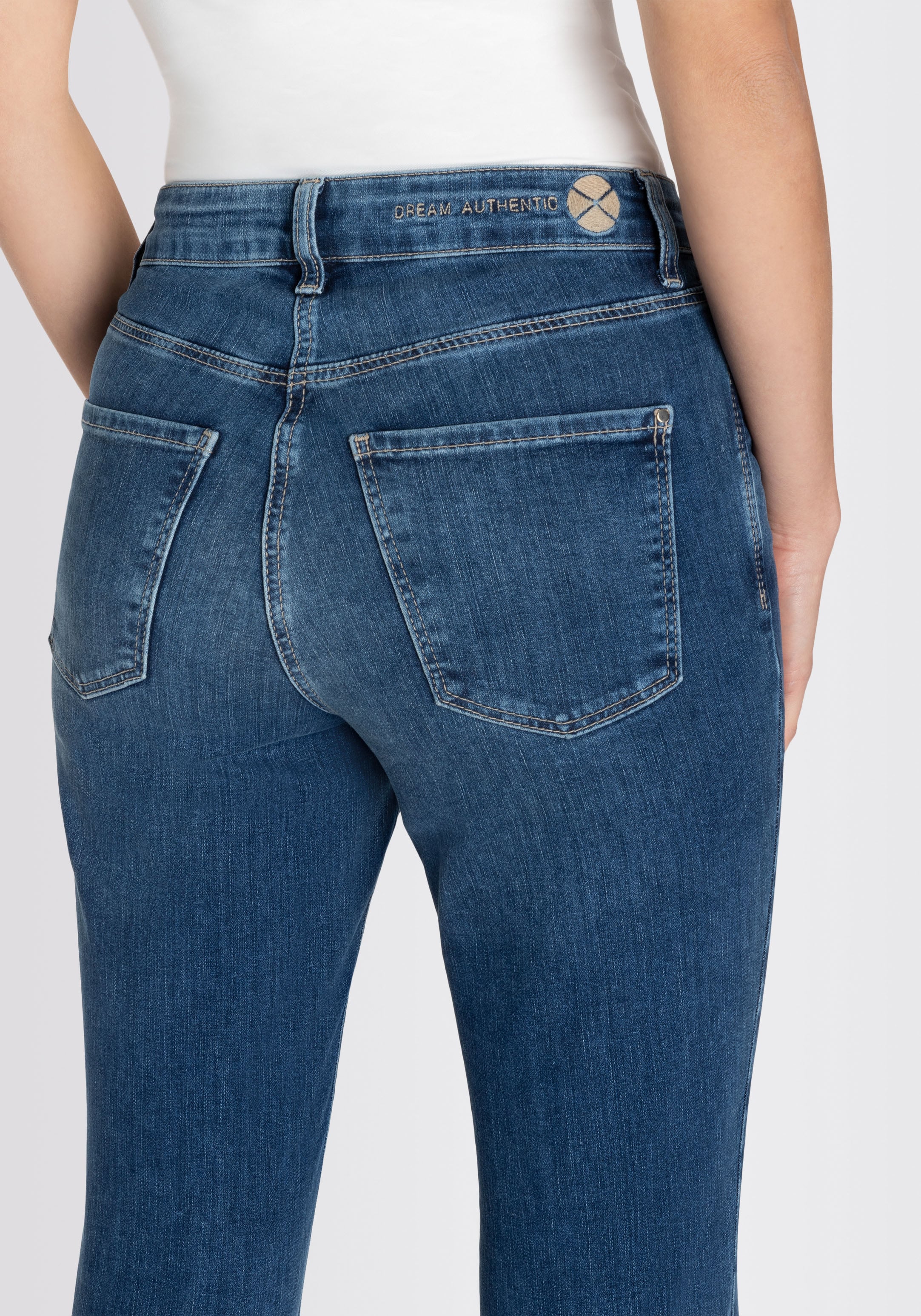 MAC Jeans 3/4 »Dream Kick« Saum modisch verkürzt und leicht ausgestellt
