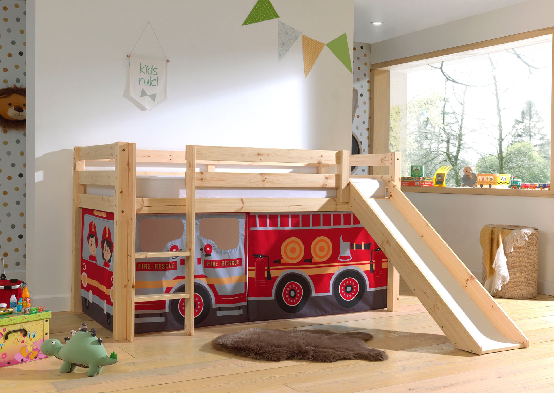 Vipack Spielbett »Pino, Kiefer massiv, mit Rolllattenrost u. Textil-Set, Made in Europe« B/H/T ca. 210x114x218cm, mit Absturzschutz, Leiter und Rutsche,  verschiedene Textil-Designs und Holzfarben zur Wahl