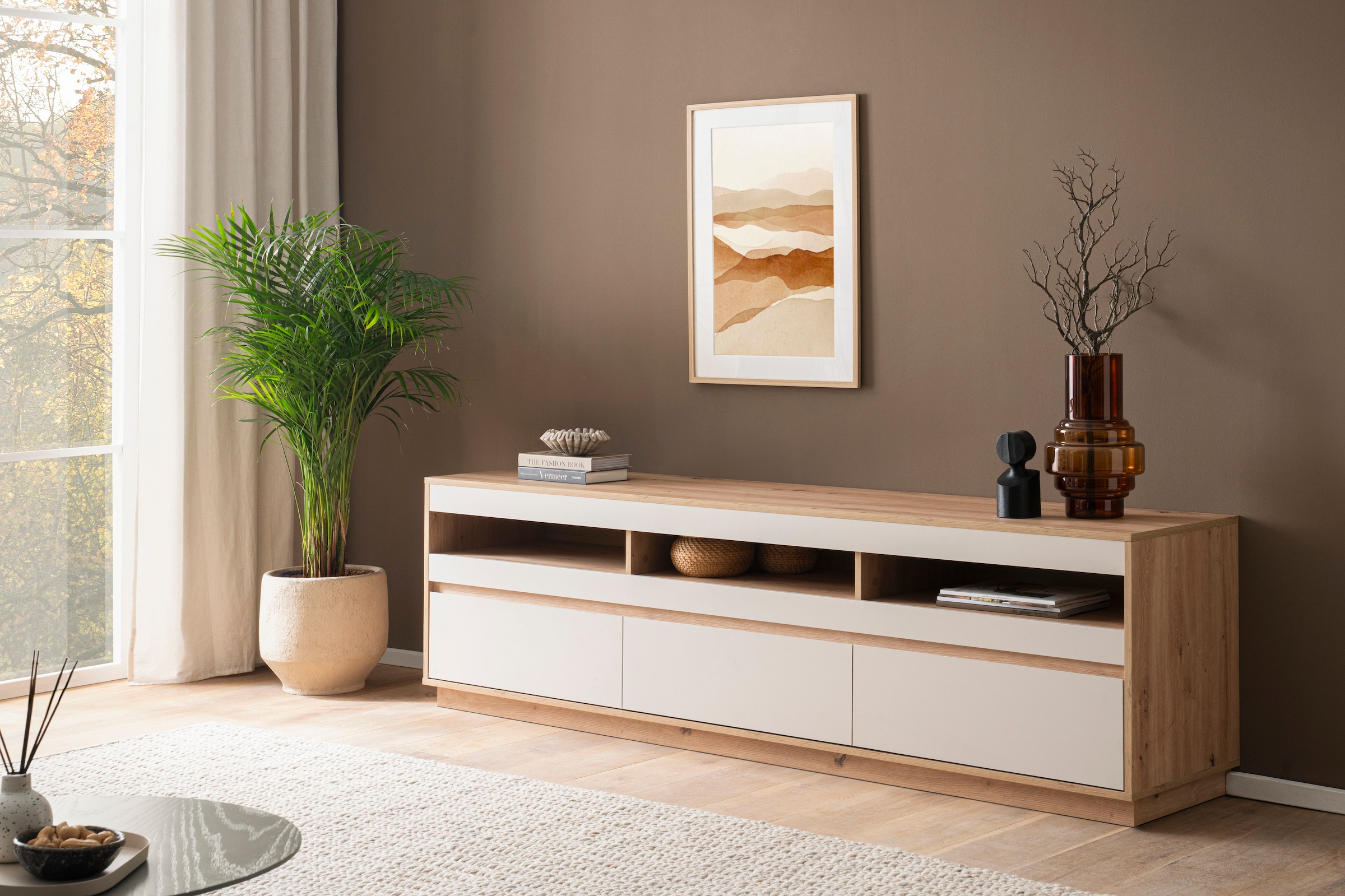 Home affaire Table basse »Sonora, moderner TV-Unterschrank, Kommode in Eiche Artisan, TV-Schrank« filigrane Rahmenoptik, ausreichend Stauraum, vielseitig einsetzbar