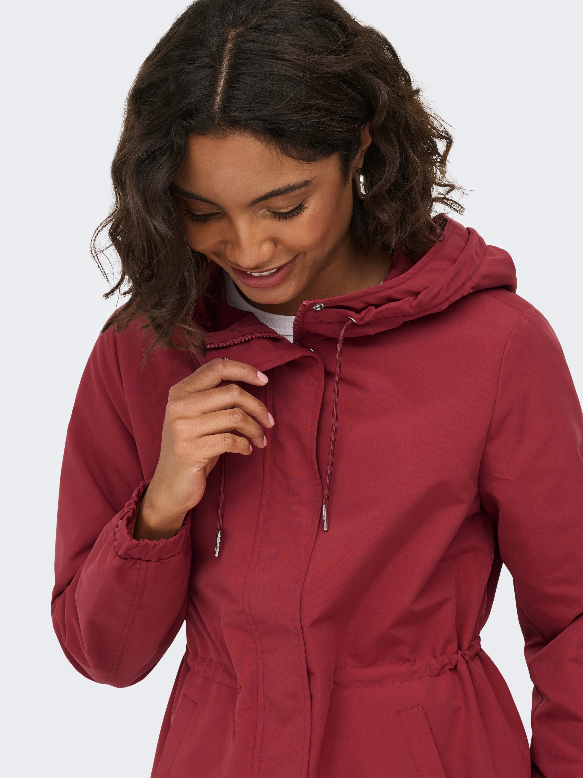 ONLY Parka »ONLASTA LIFE STRING PARKA OTW« avec capuche fibre synthétique